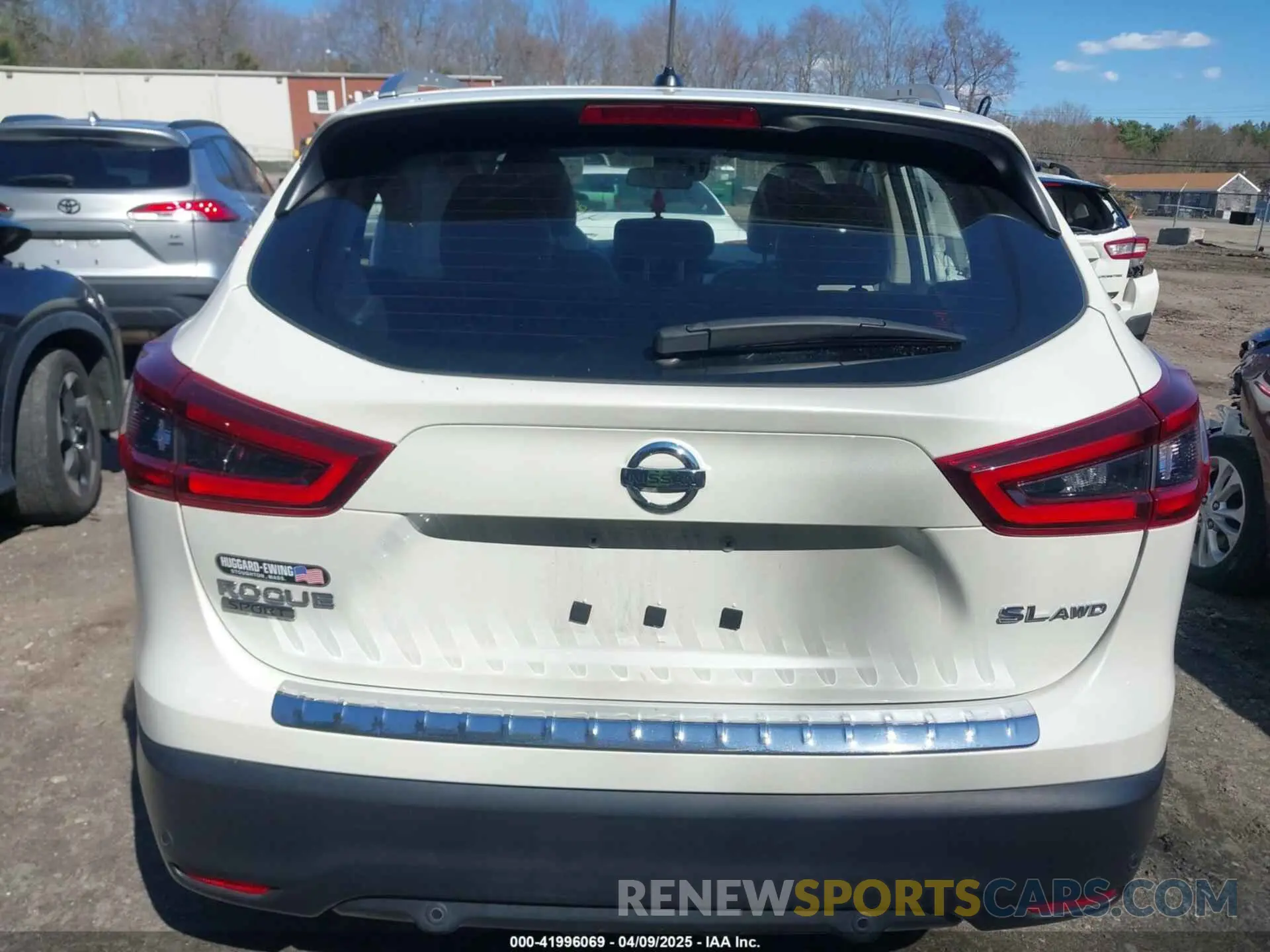 16 fotografías del automóvil dañado JN1BJ1CW2LW365991 NISSAN ROGUE SPORT 2020