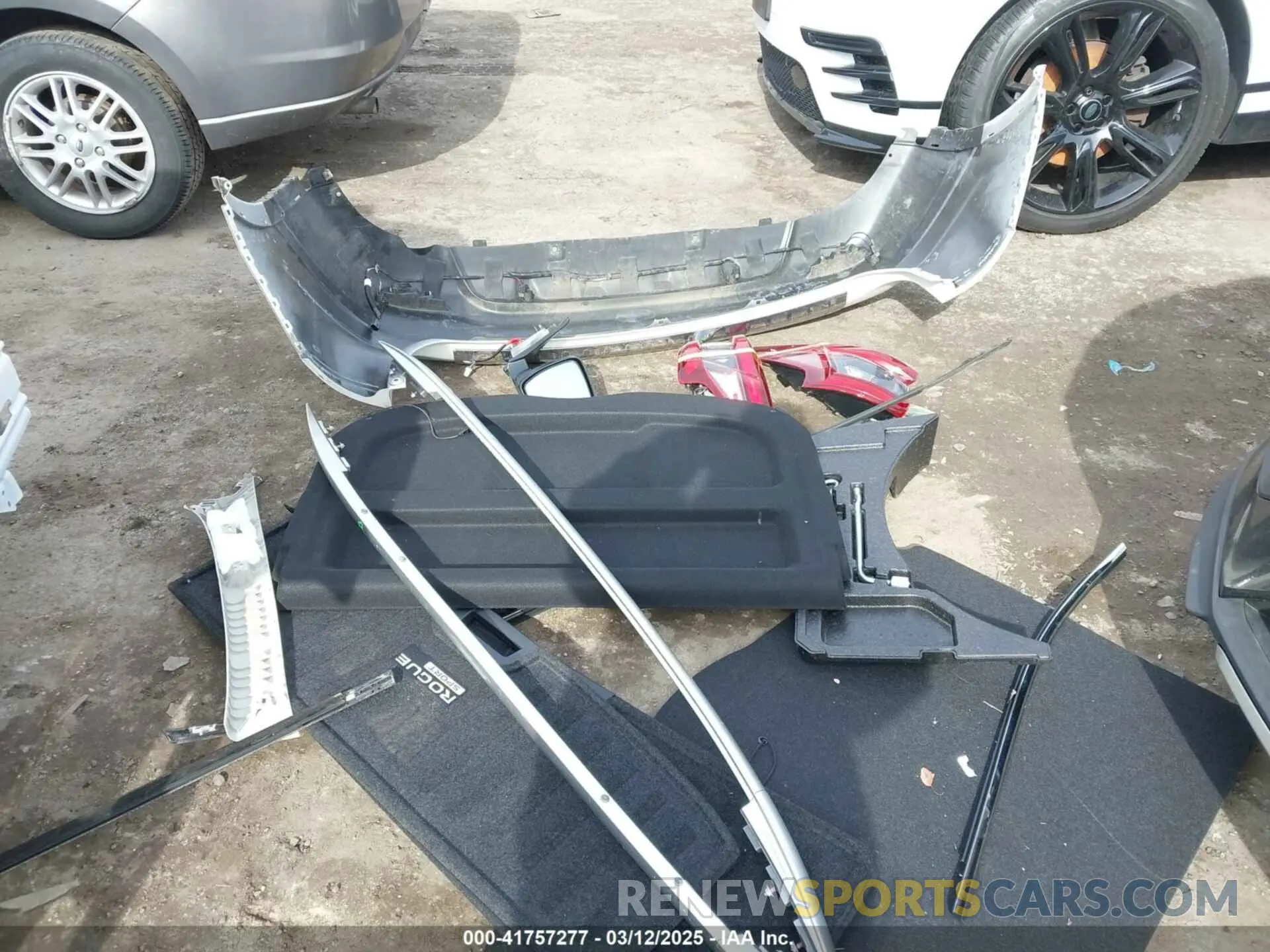 12 fotografías del automóvil dañado JN1BJ1CW2LW649704 NISSAN ROGUE SPORT 2020