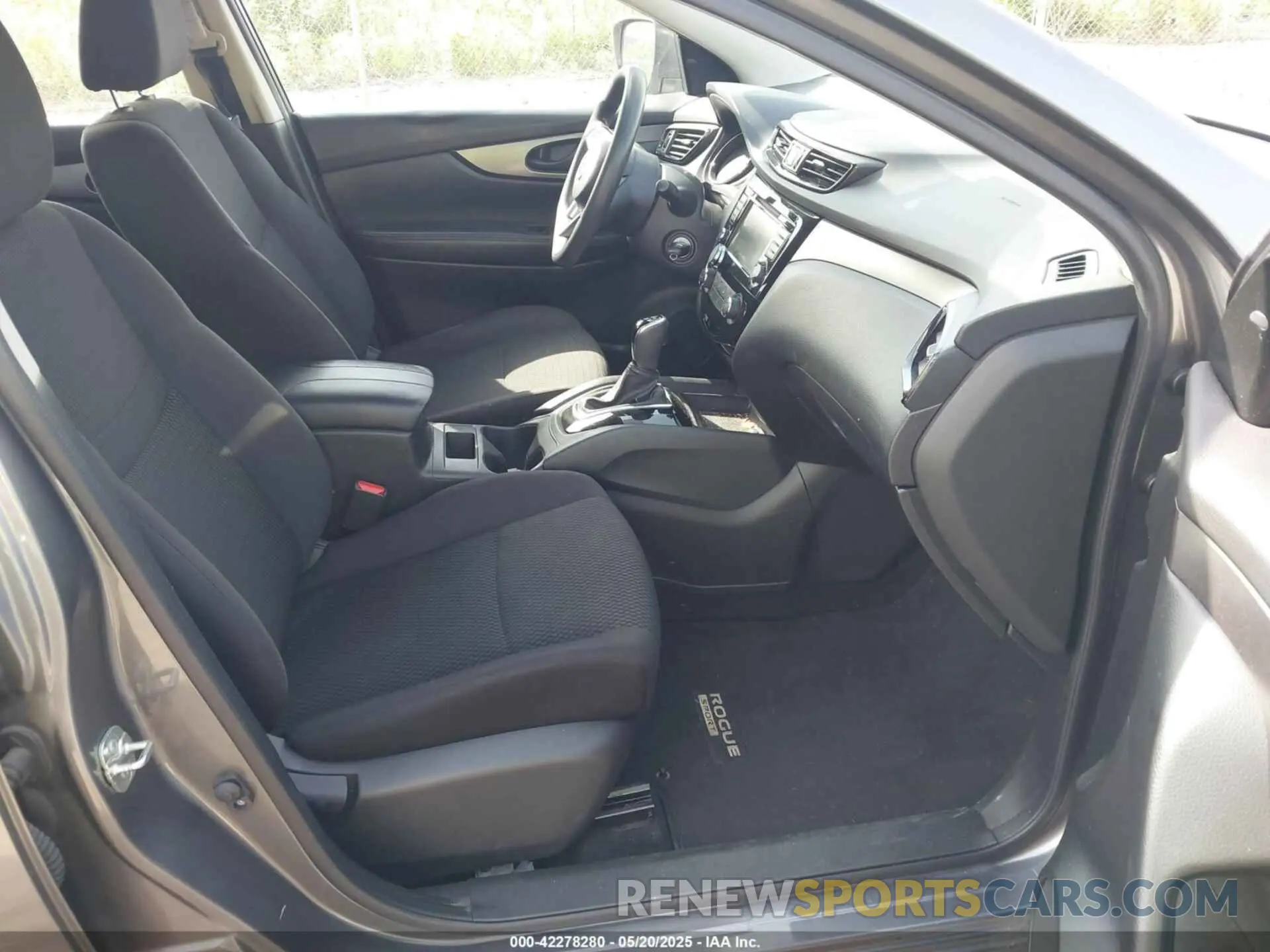 5 fotografías del automóvil dañado JN1BJ1CW3LW640591 NISSAN ROGUE SPORT 2020
