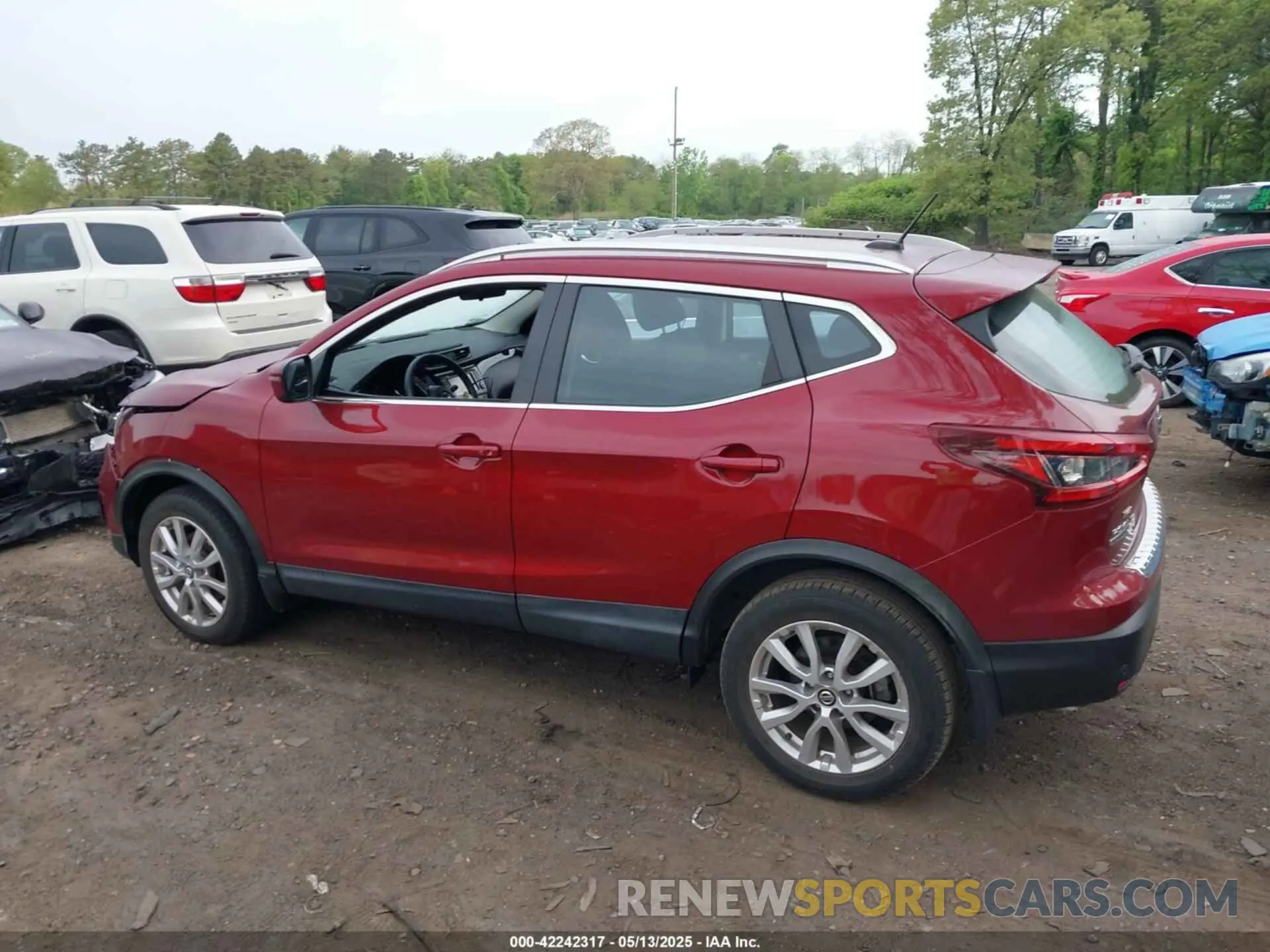 14 fotografías del automóvil dañado JN1BJ1CW4LW377205 NISSAN ROGUE SPORT 2020