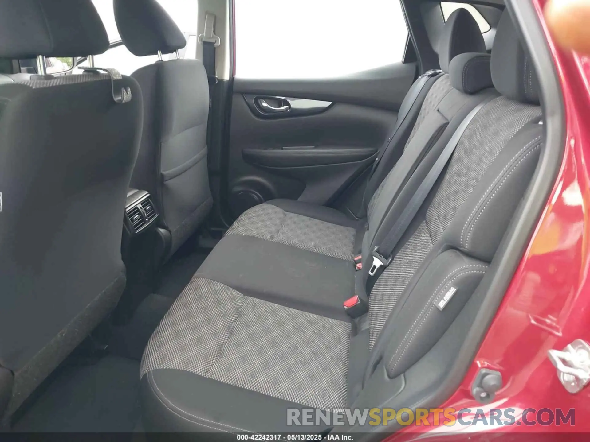 8 fotografías del automóvil dañado JN1BJ1CW4LW377205 NISSAN ROGUE SPORT 2020