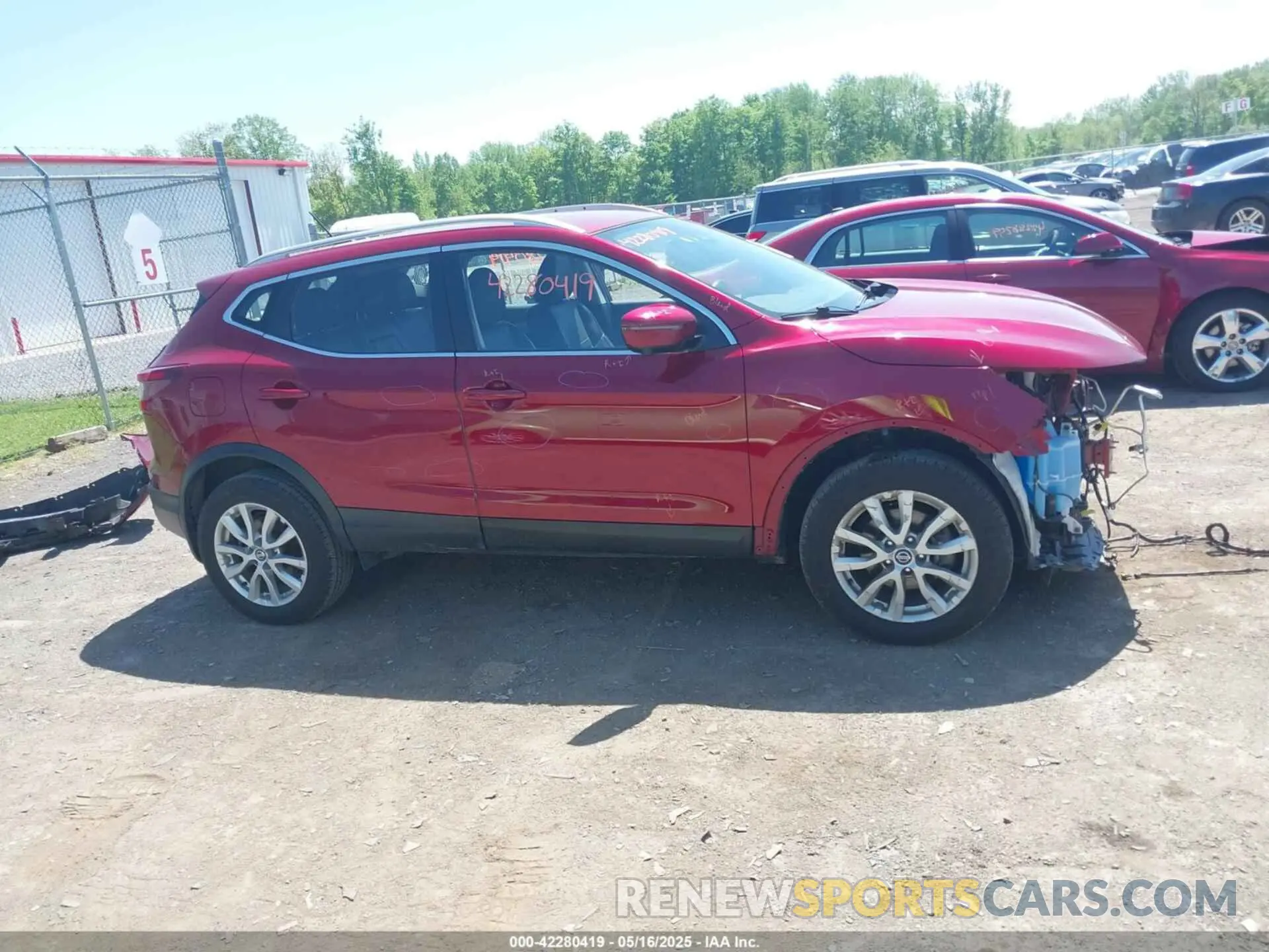 13 fotografías del automóvil dañado JN1BJ1CW4LW387135 NISSAN ROGUE SPORT 2020