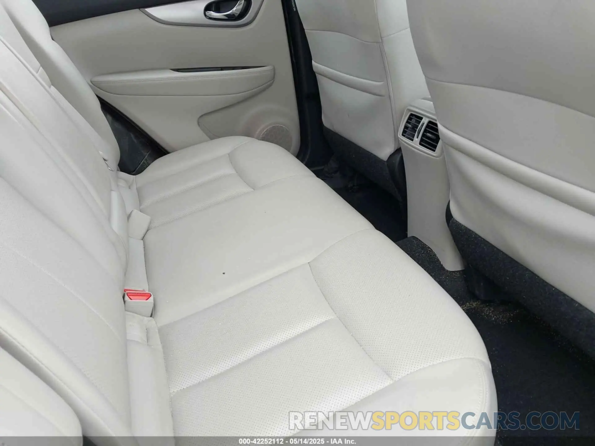 8 fotografías del automóvil dañado JN1BJ1CW5LW373325 NISSAN ROGUE SPORT 2020