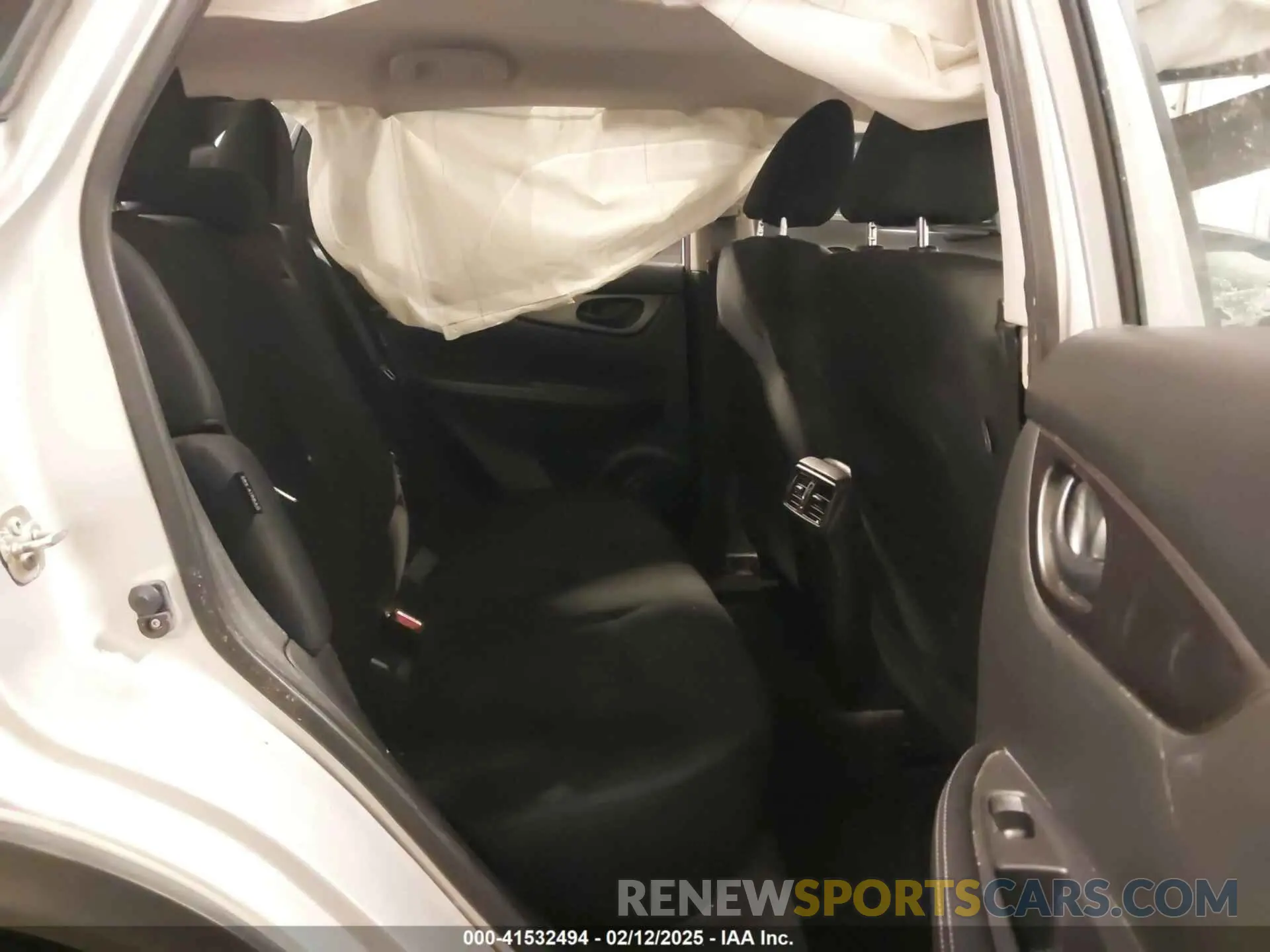 8 fotografías del automóvil dañado JN1BJ1CW9LW366216 NISSAN ROGUE SPORT 2020