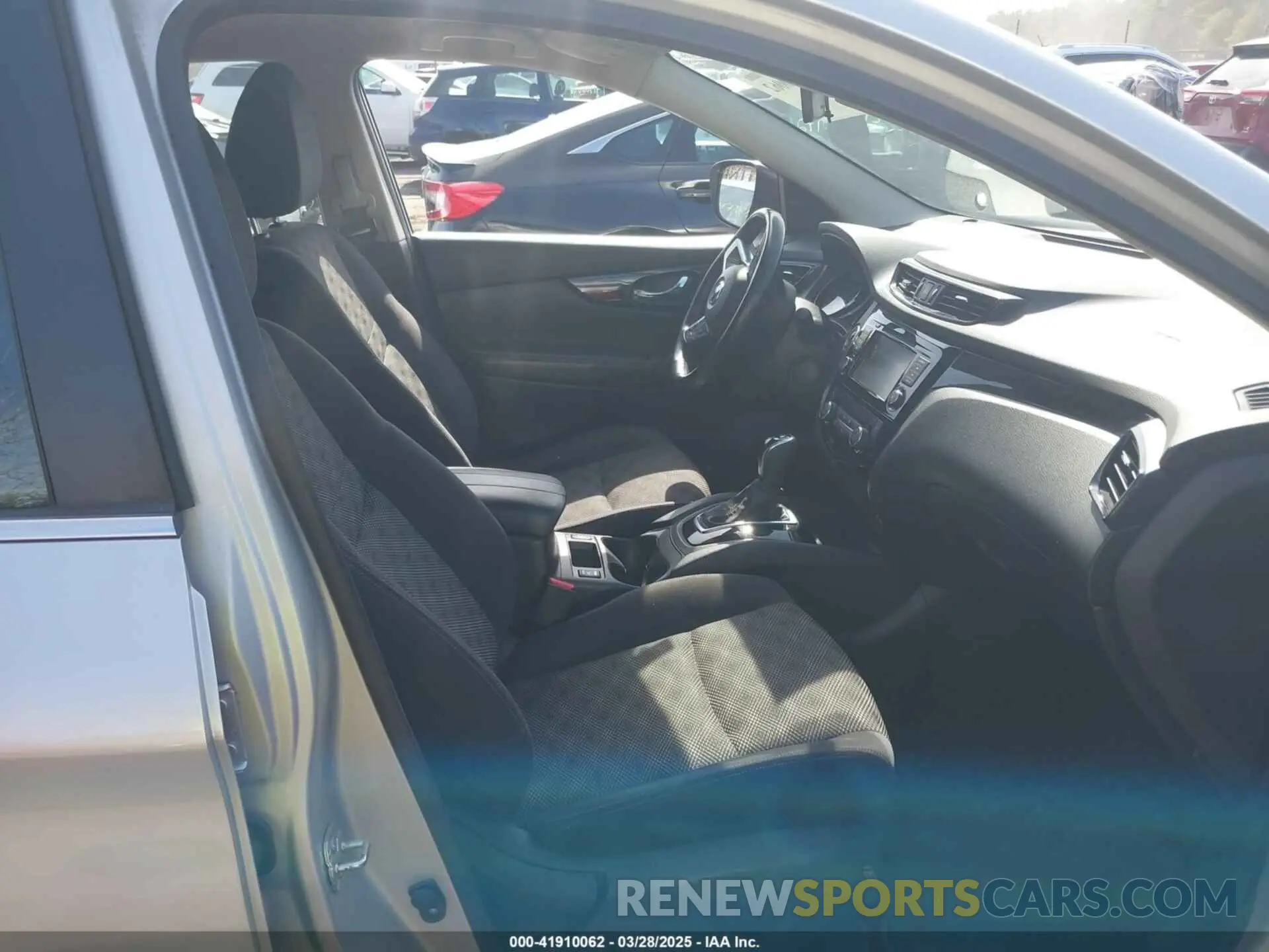 5 fotografías del automóvil dañado JN1BJ1CWXLW382408 NISSAN ROGUE SPORT 2020