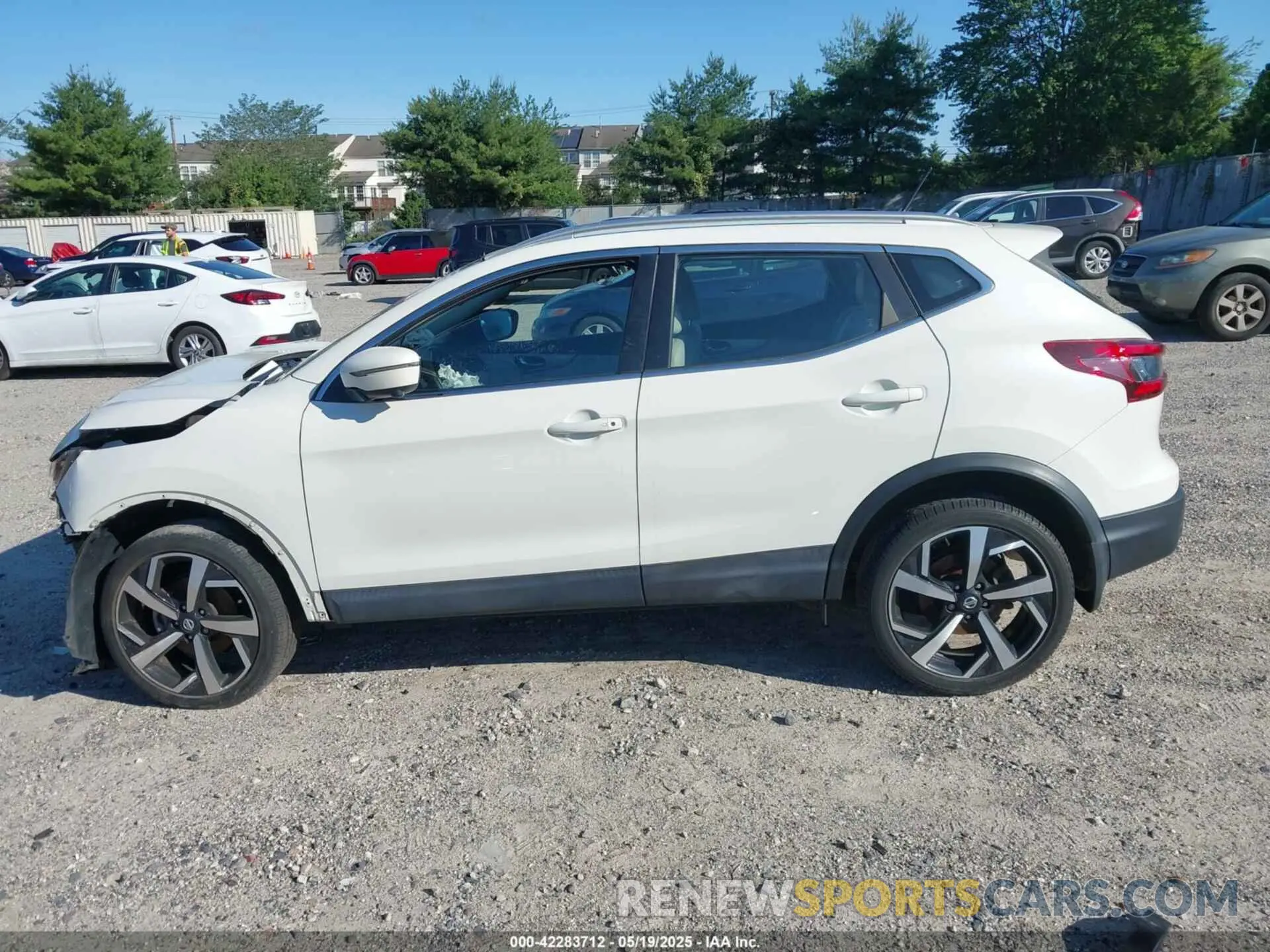 13 fotografías del automóvil dañado JN1BJ1CWXLW644170 NISSAN ROGUE SPORT 2020