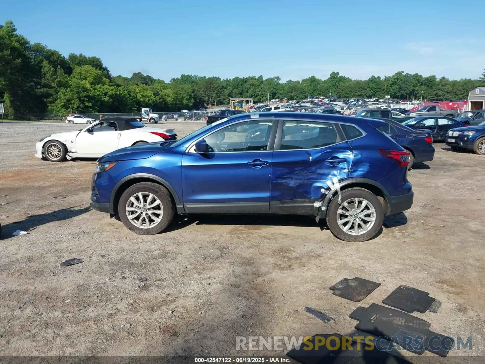 14 fotografías del automóvil dañado JN1BJ1AV0MW300746 NISSAN ROGUE SPORT 2021