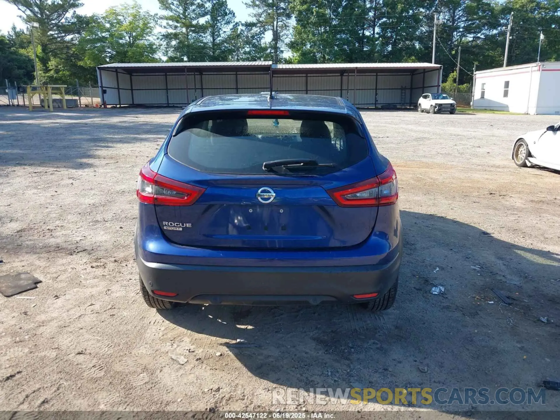 16 fotografías del automóvil dañado JN1BJ1AV0MW300746 NISSAN ROGUE SPORT 2021