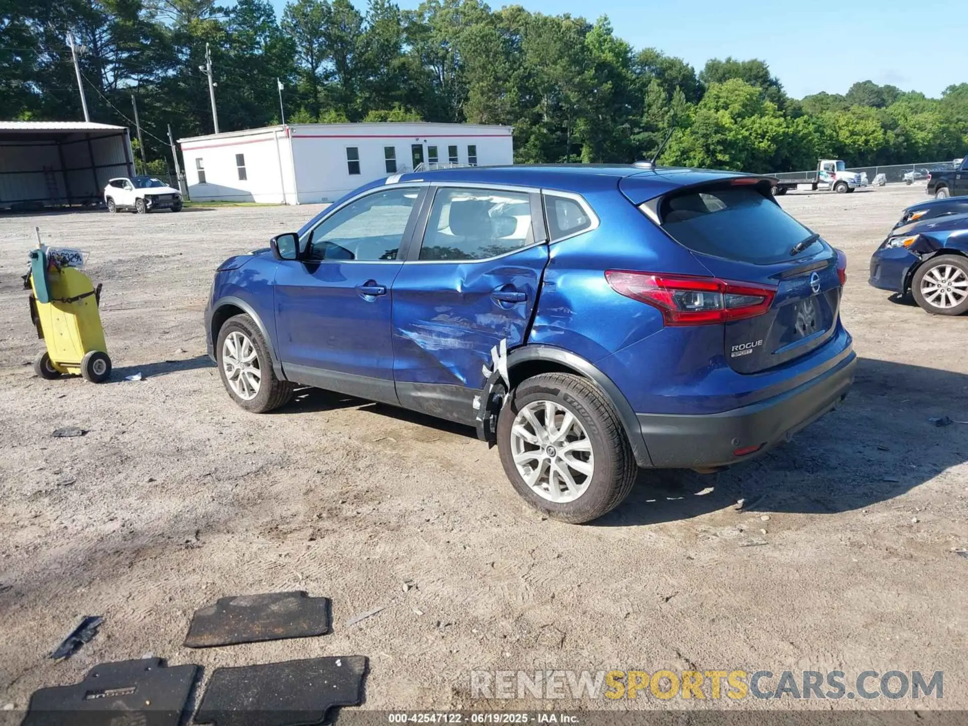 3 fotografías del automóvil dañado JN1BJ1AV0MW300746 NISSAN ROGUE SPORT 2021