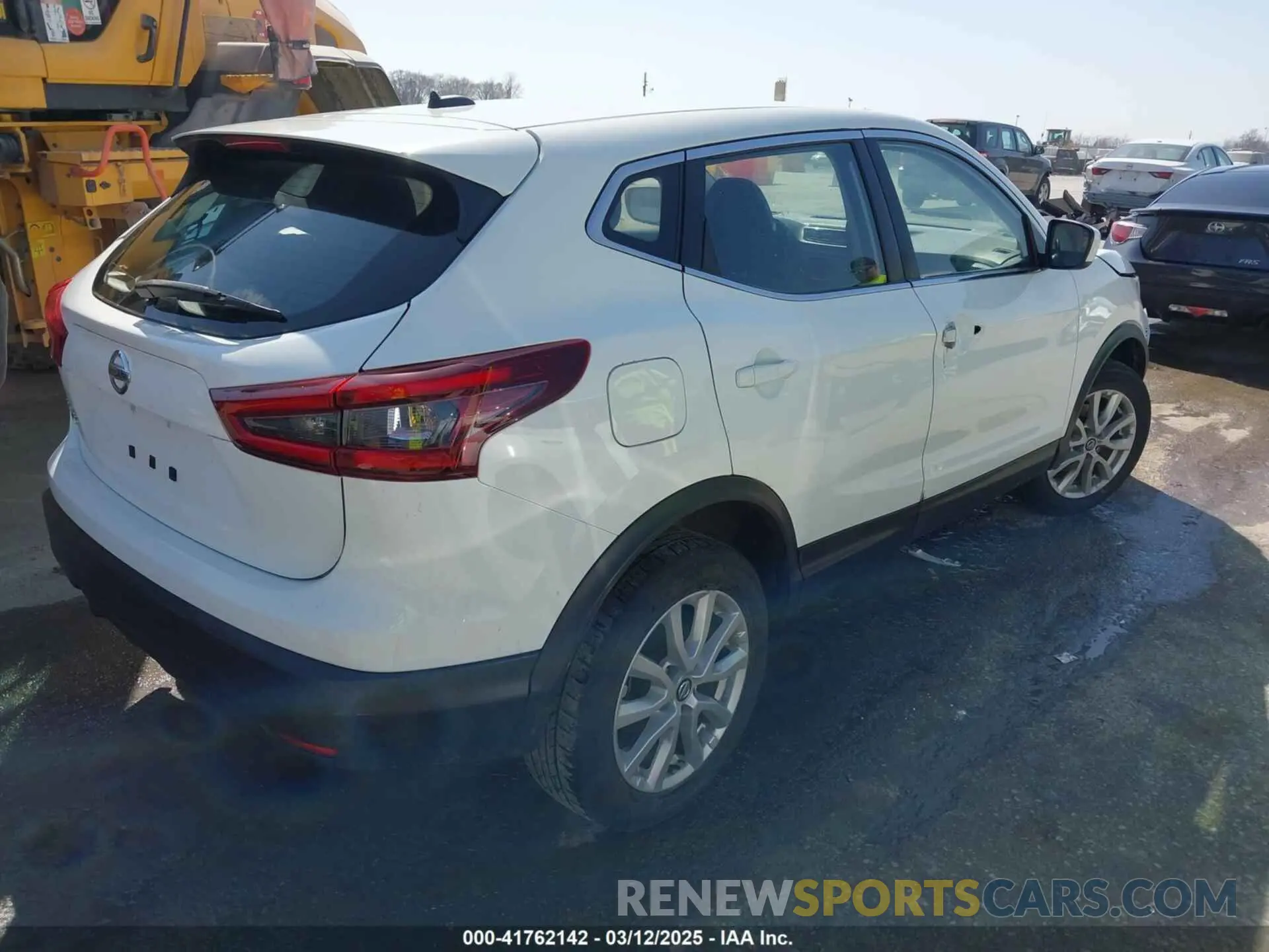 4 fotografías del automóvil dañado JN1BJ1AV0MW301315 NISSAN ROGUE SPORT 2021