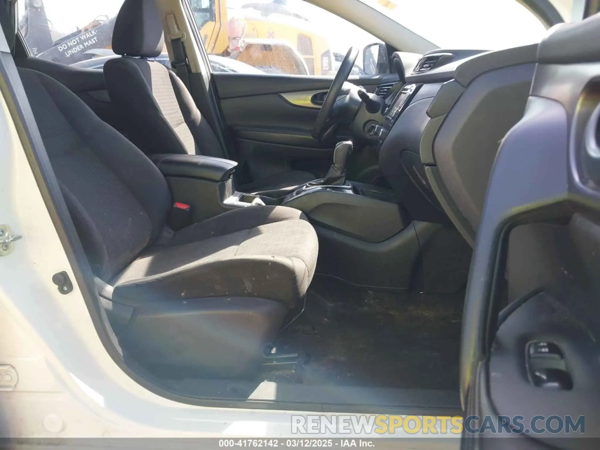5 fotografías del automóvil dañado JN1BJ1AV0MW301315 NISSAN ROGUE SPORT 2021