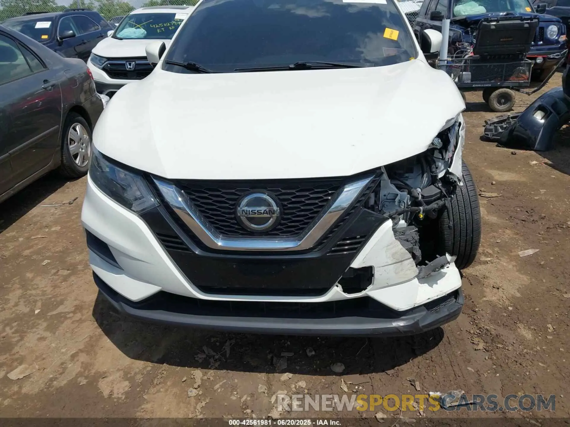 12 fotografías del automóvil dañado JN1BJ1AV0MW319152 NISSAN ROGUE SPORT 2021