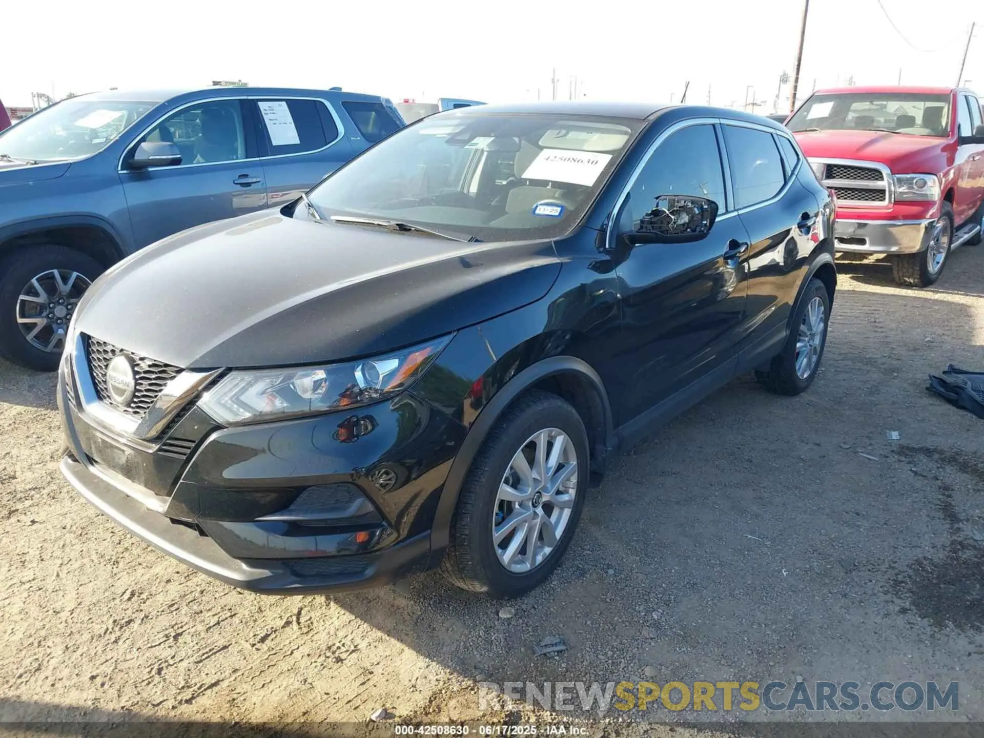 2 fotografías del automóvil dañado JN1BJ1AV1MW314557 NISSAN ROGUE SPORT 2021