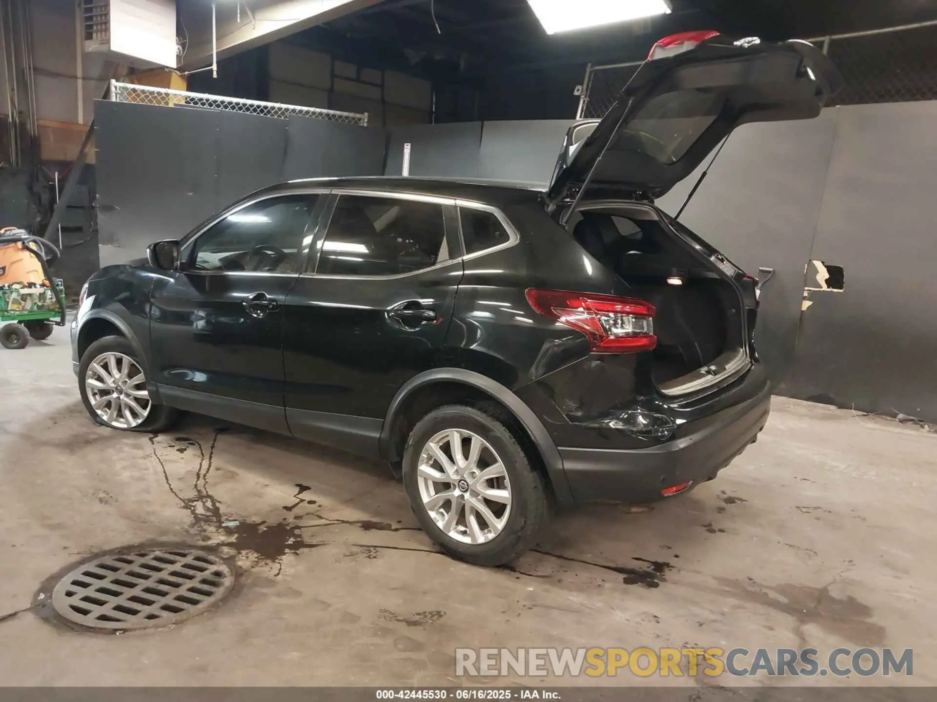 3 fotografías del automóvil dañado JN1BJ1AV2MW313353 NISSAN ROGUE SPORT 2021