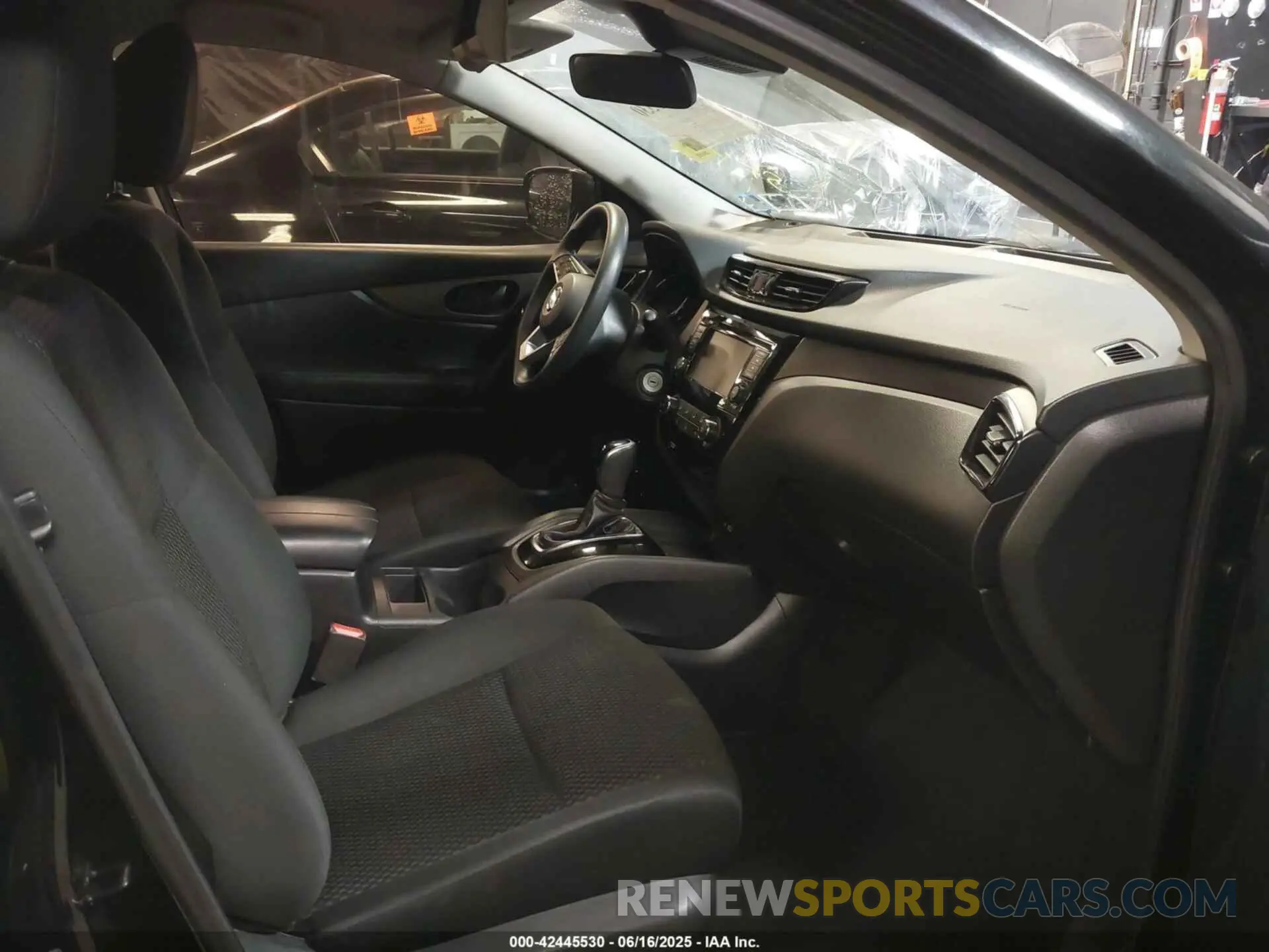 5 fotografías del automóvil dañado JN1BJ1AV2MW313353 NISSAN ROGUE SPORT 2021