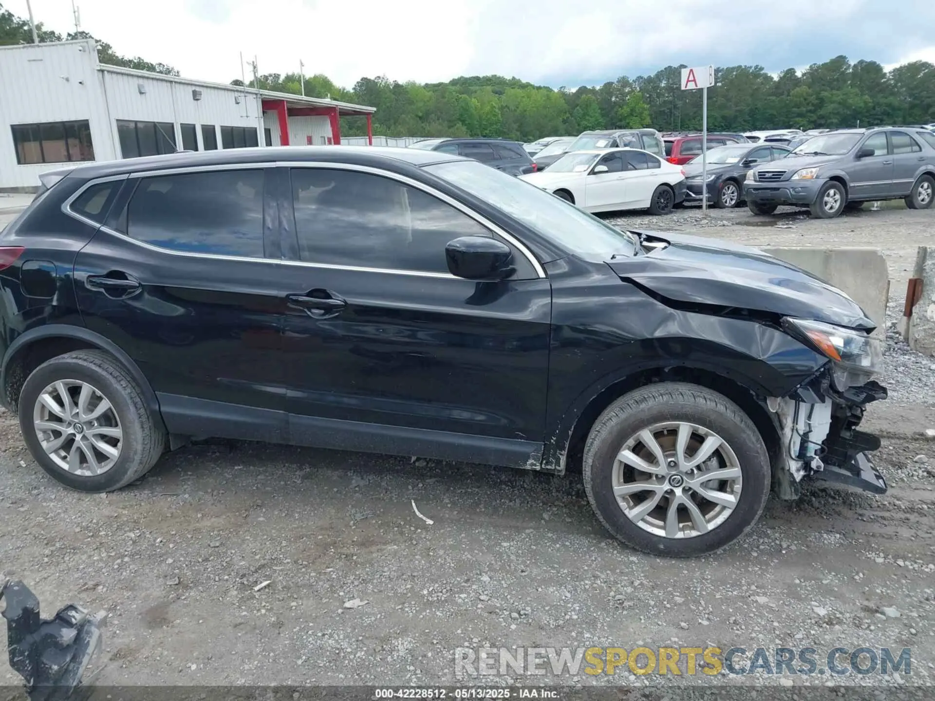 14 fotografías del automóvil dañado JN1BJ1AV4MW303505 NISSAN ROGUE SPORT 2021