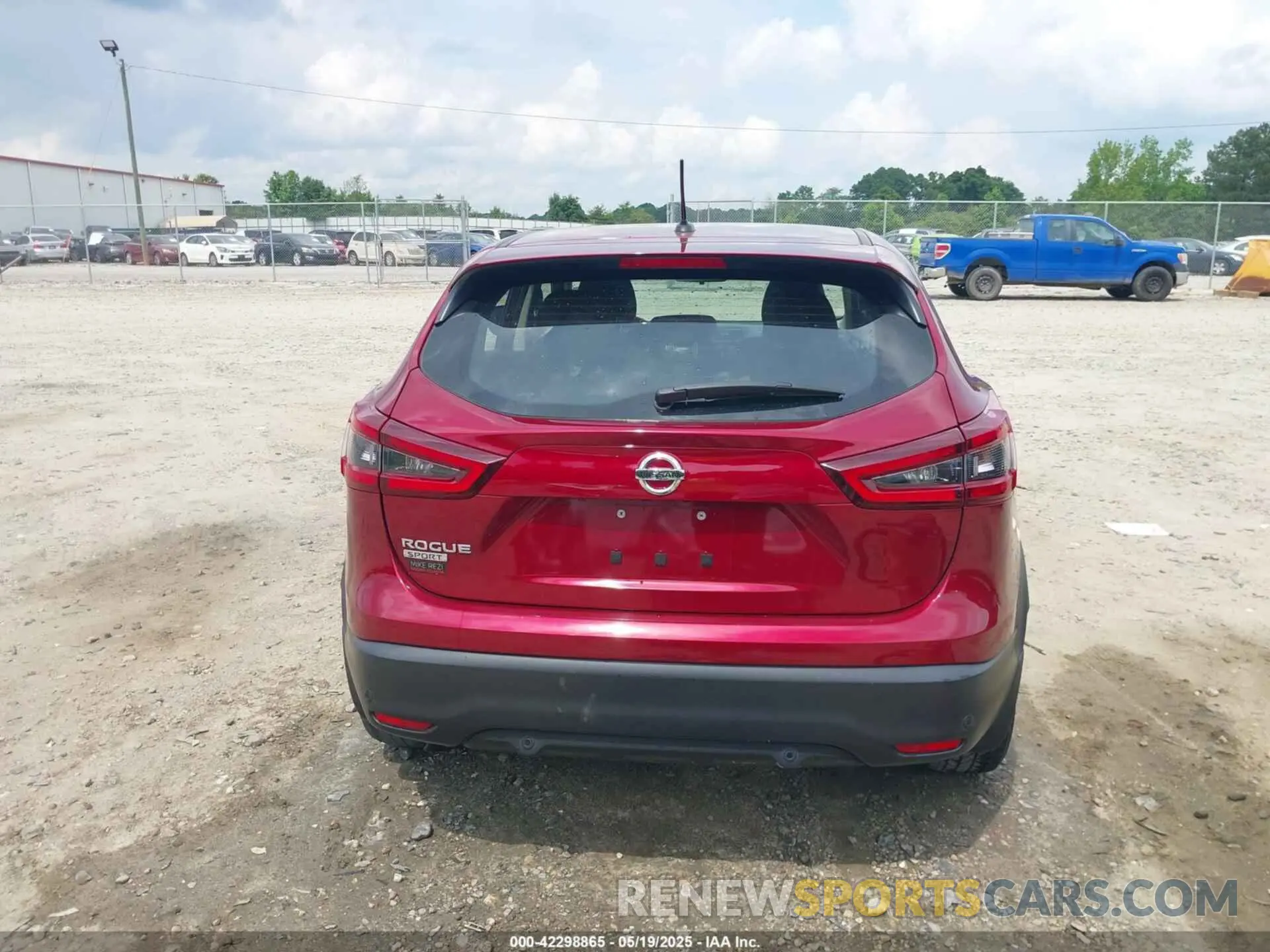 16 fotografías del automóvil dañado JN1BJ1AV5MW318188 NISSAN ROGUE SPORT 2021