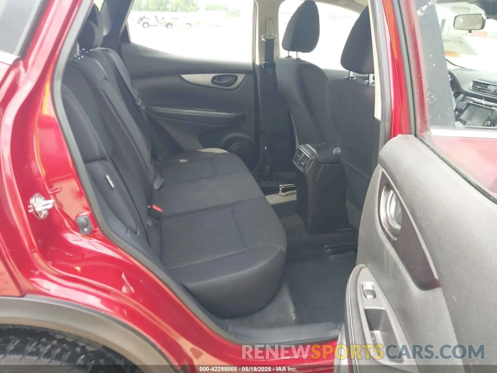 8 fotografías del automóvil dañado JN1BJ1AV5MW318188 NISSAN ROGUE SPORT 2021
