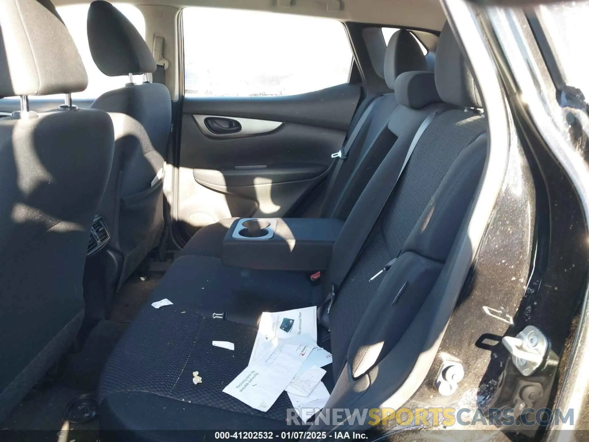 8 fotografías del automóvil dañado JN1BJ1AW3MW423692 NISSAN ROGUE SPORT 2021