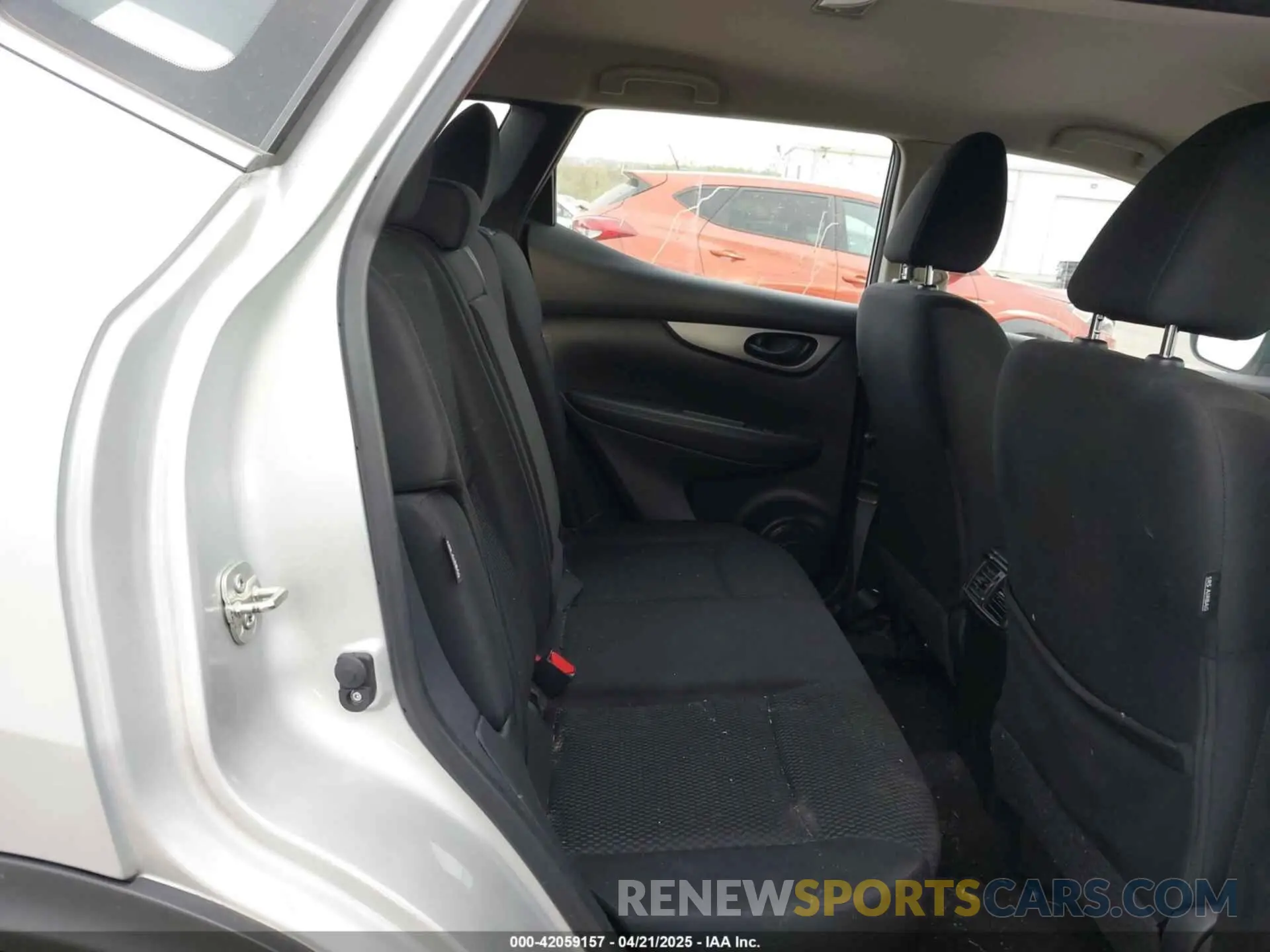 8 fotografías del automóvil dañado JN1BJ1AW3MW662336 NISSAN ROGUE SPORT 2021