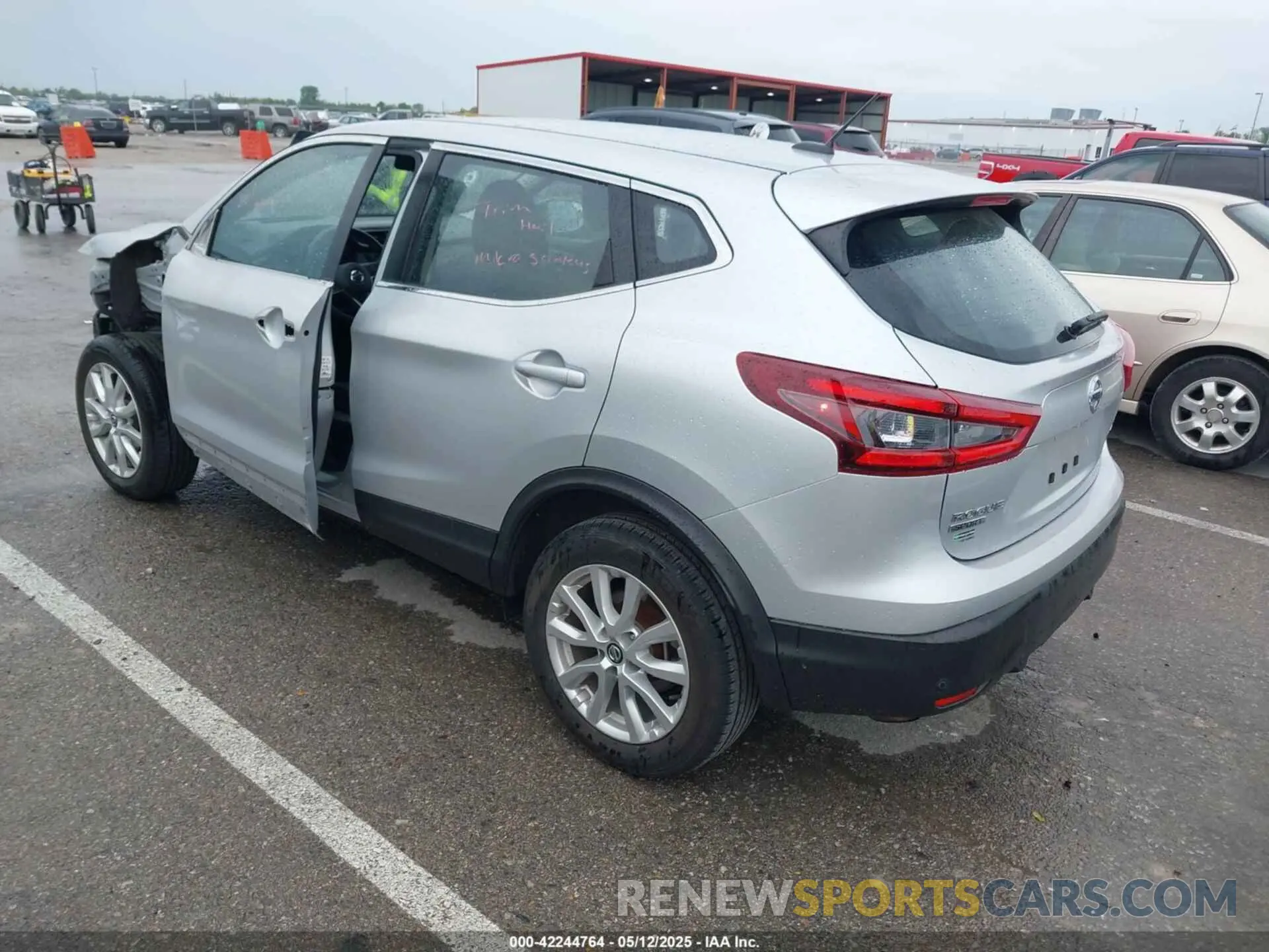 3 fotografías del automóvil dañado JN1BJ1AW3MW665169 NISSAN ROGUE SPORT 2021