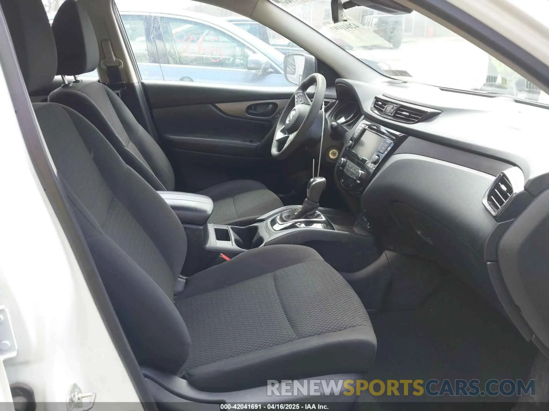 5 fotografías del automóvil dañado JN1BJ1AW4MW442123 NISSAN ROGUE SPORT 2021