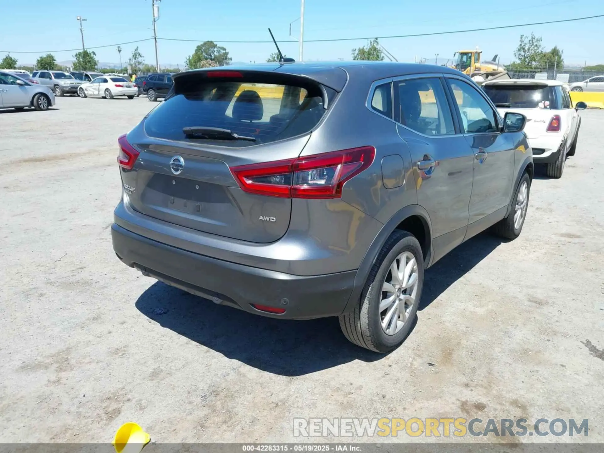 4 fotografías del automóvil dañado JN1BJ1AW5MW660443 NISSAN ROGUE SPORT 2021