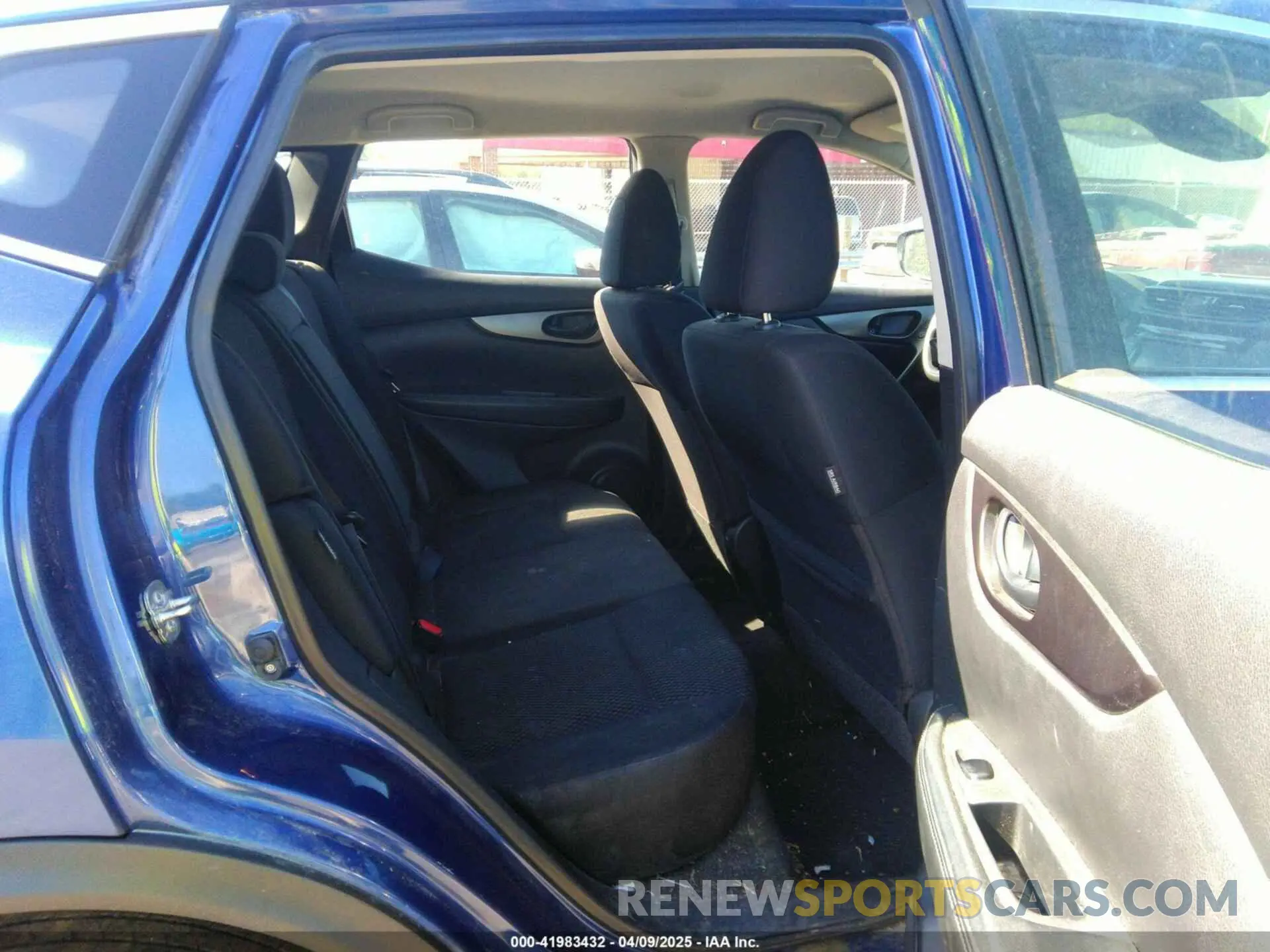 8 fotografías del automóvil dañado JN1BJ1AW6MW429079 NISSAN ROGUE SPORT 2021