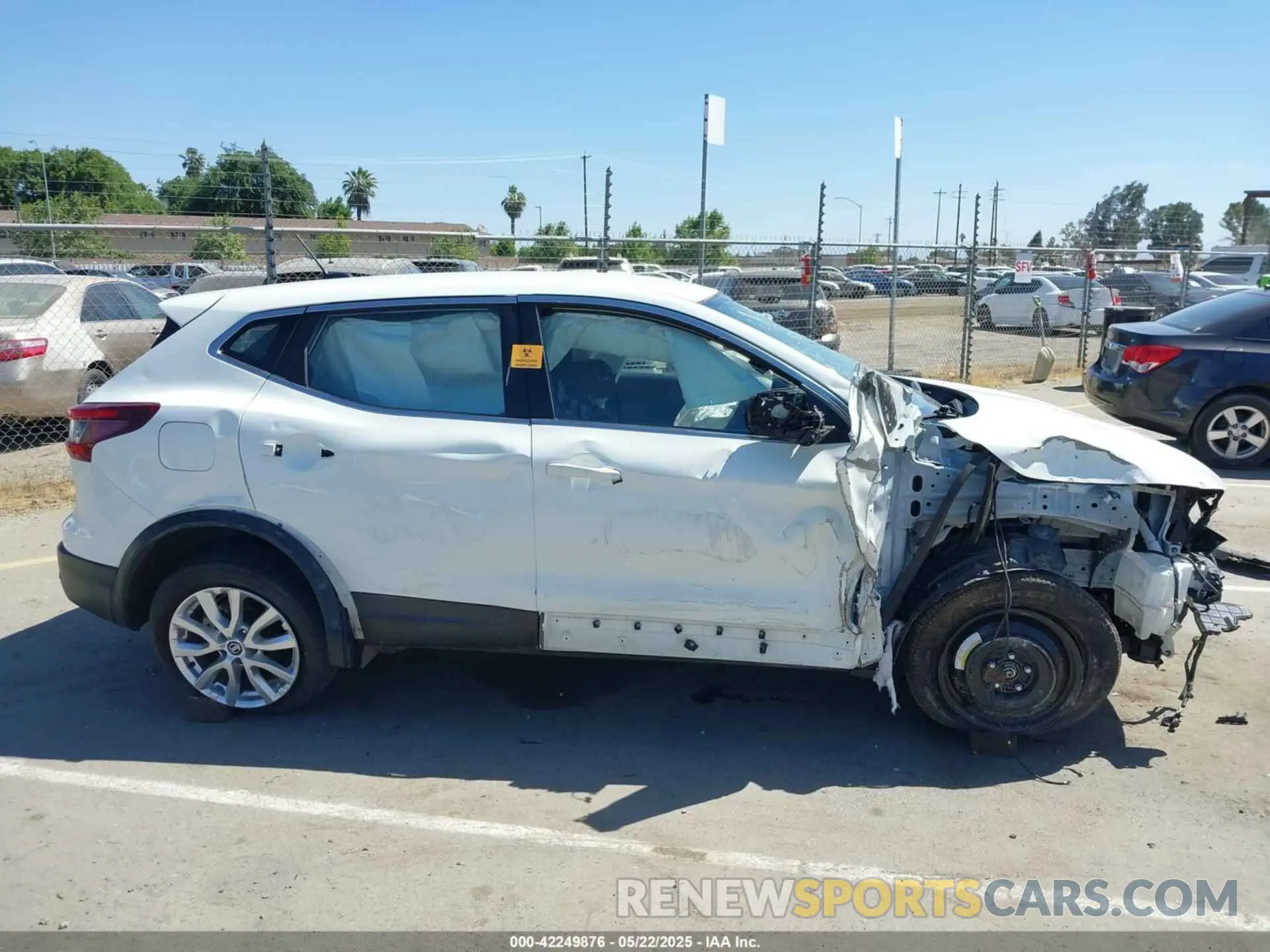 14 fotografías del automóvil dañado JN1BJ1AW6MW438560 NISSAN ROGUE SPORT 2021