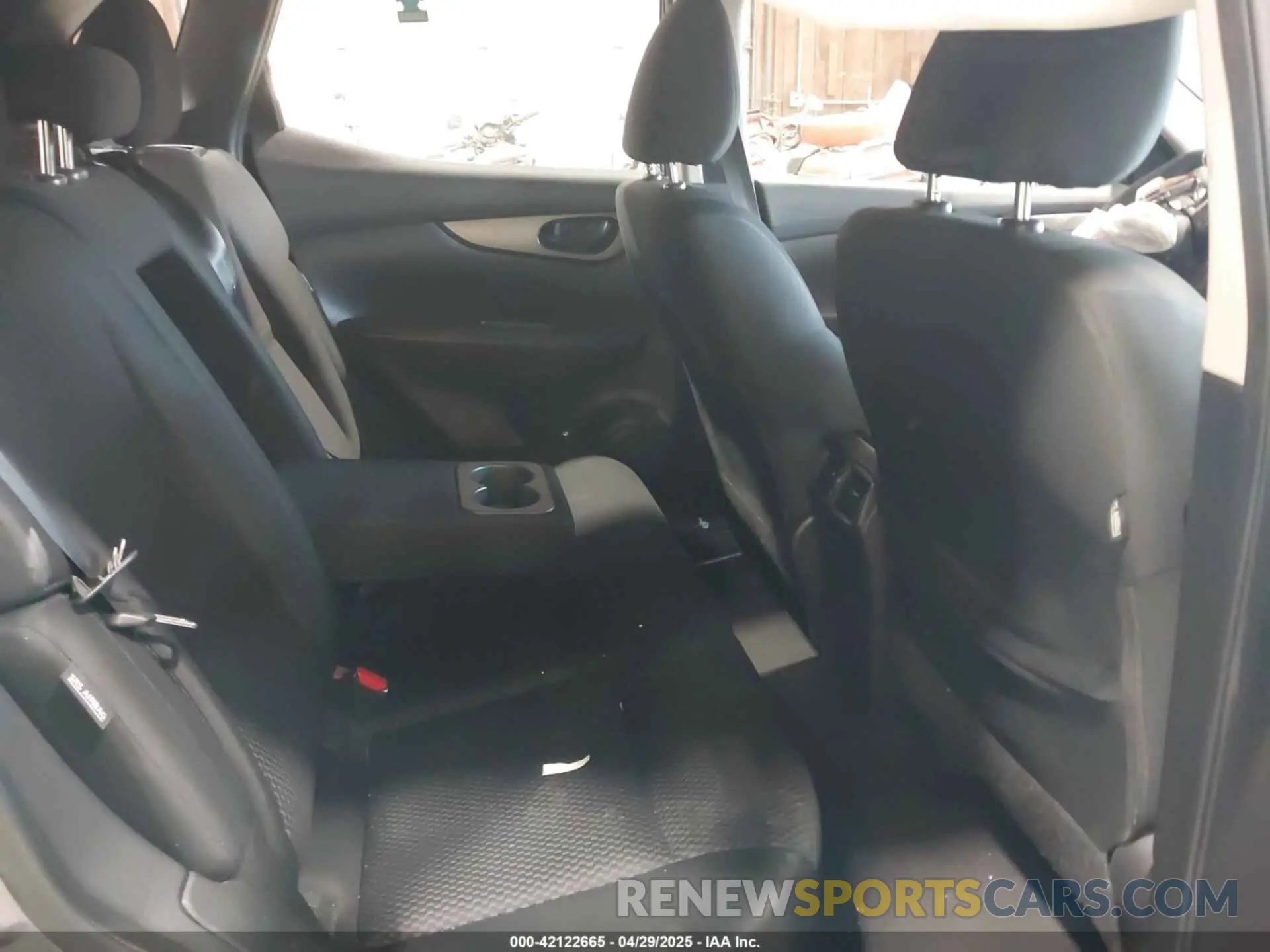 8 fotografías del automóvil dañado JN1BJ1AW7MW423744 NISSAN ROGUE SPORT 2021