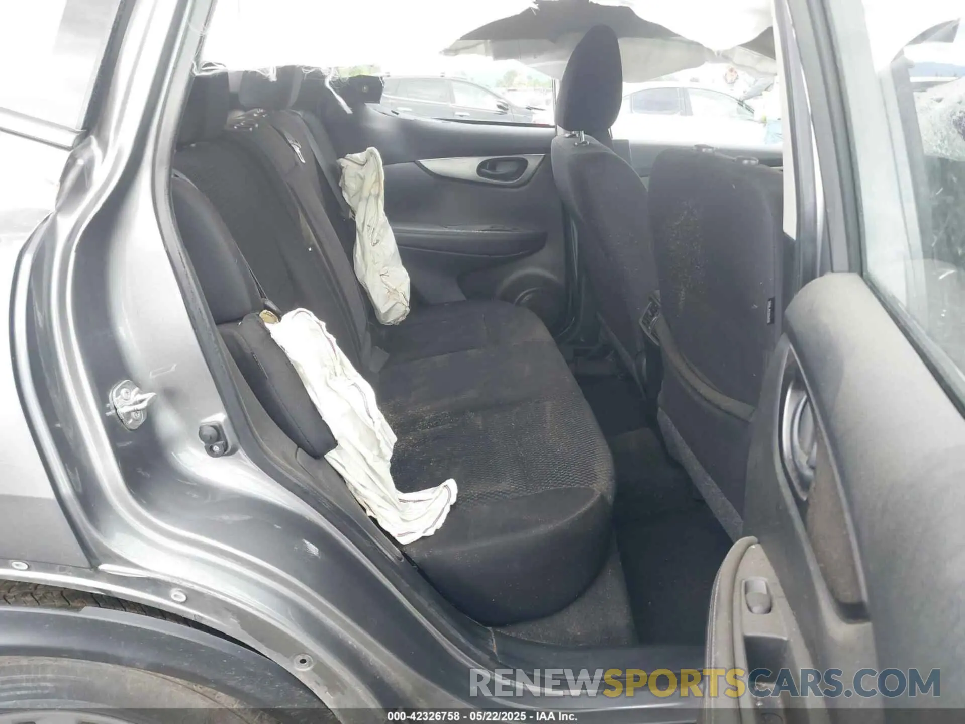 8 fotografías del automóvil dañado JN1BJ1AW7MW661397 NISSAN ROGUE SPORT 2021