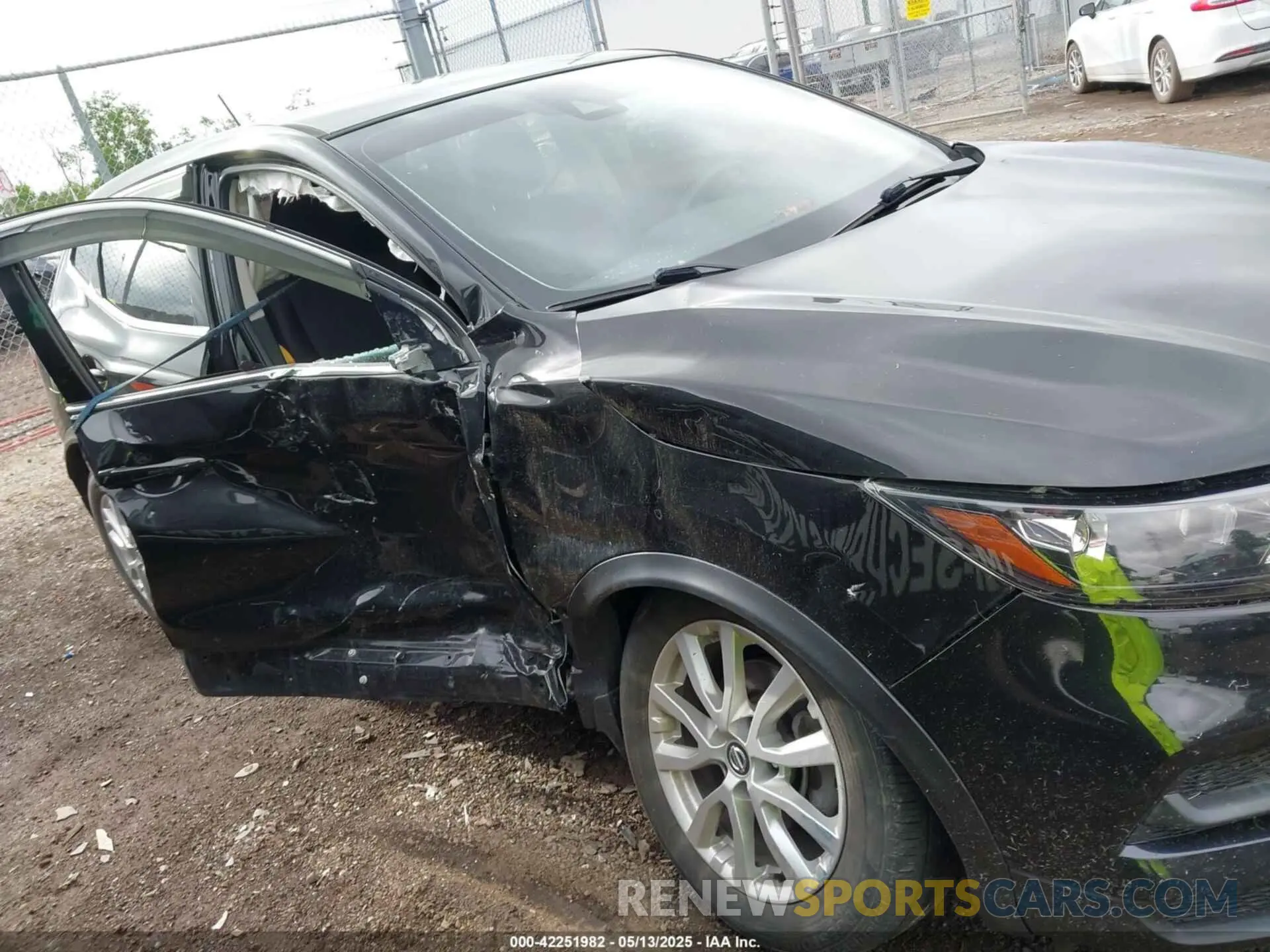14 fotografías del automóvil dañado JN1BJ1AW9MW669548 NISSAN ROGUE SPORT 2021