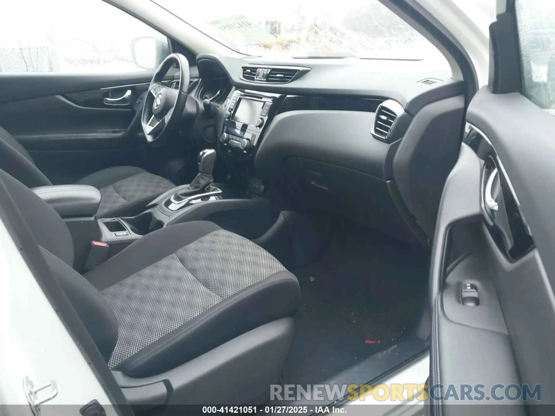 5 fotografías del automóvil dañado JN1BJ1BV2MW318714 NISSAN ROGUE SPORT 2021