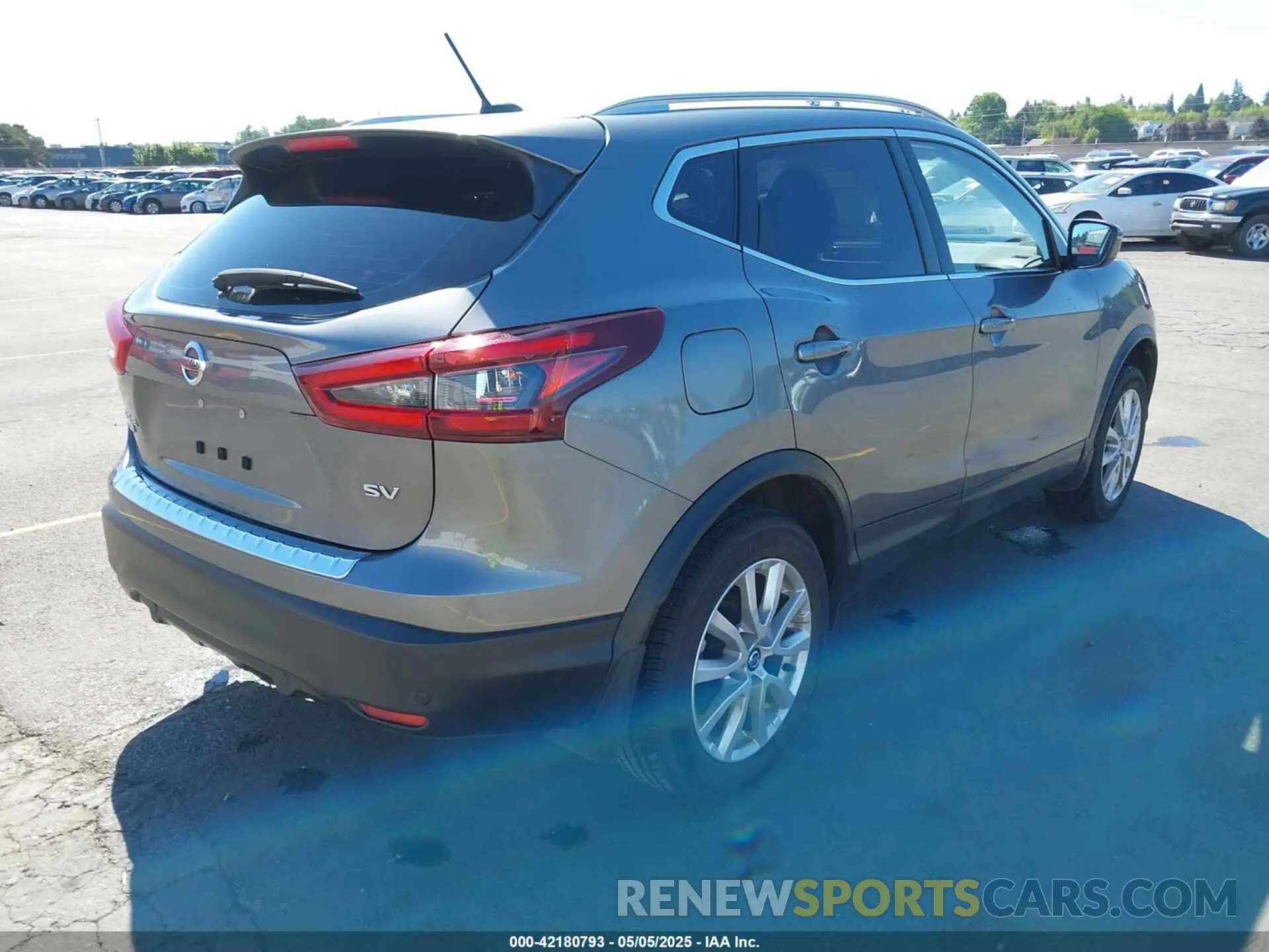 4 fotografías del automóvil dañado JN1BJ1BV4MW571114 NISSAN ROGUE SPORT 2021