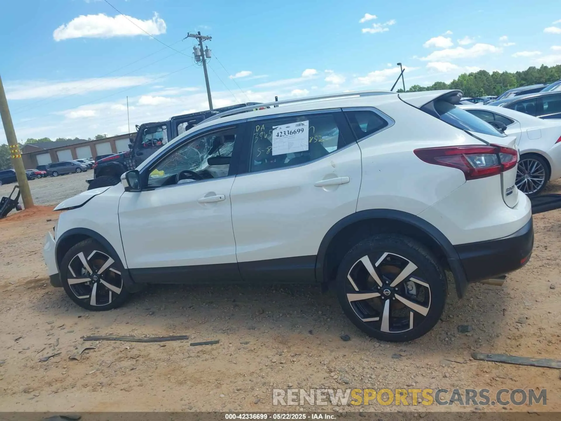13 fotografías del automóvil dañado JN1BJ1CV1MW315852 NISSAN ROGUE SPORT 2021