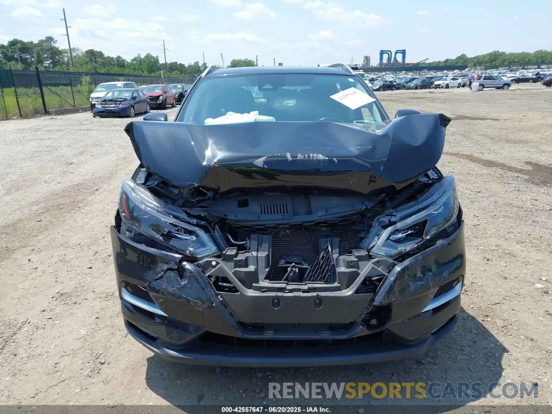 12 fotografías del automóvil dañado JN1BJ1CW0MW421105 NISSAN ROGUE SPORT 2021