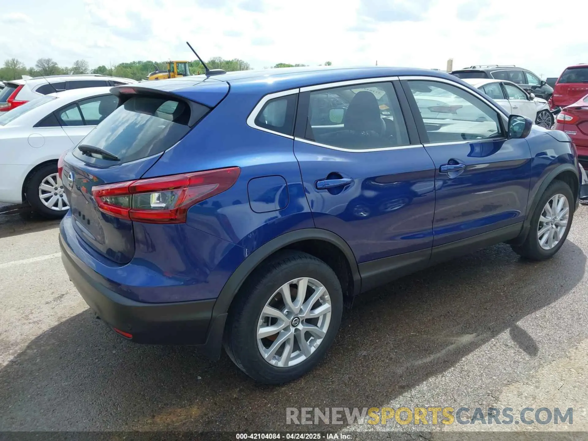 4 fotografías del automóvil dañado JN1BJ1AV1NW342263 NISSAN ROGUE SPORT 2022