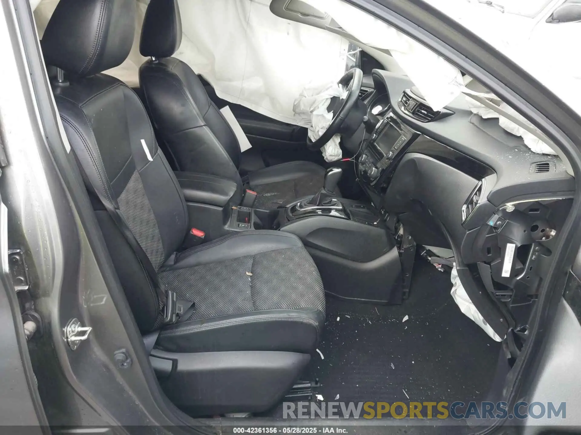 5 fotografías del automóvil dañado JN1BJ1BV3NW349777 NISSAN ROGUE SPORT 2022