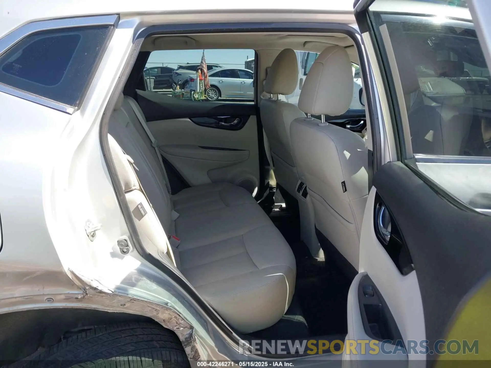 8 fotografías del automóvil dañado JN1BJ1CW4NW486511 NISSAN ROGUE SPORT 2022
