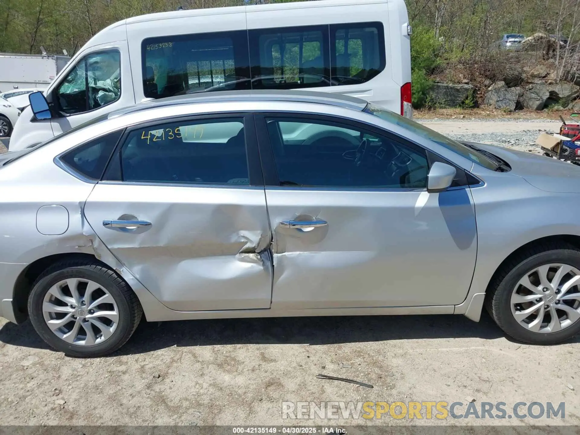 14 fotografías del automóvil dañado 3N1AB7AP0KL603025 NISSAN SENTRA 2019