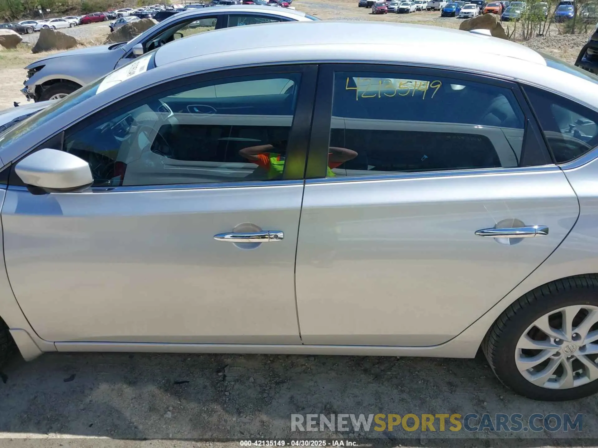 15 fotografías del automóvil dañado 3N1AB7AP0KL603025 NISSAN SENTRA 2019