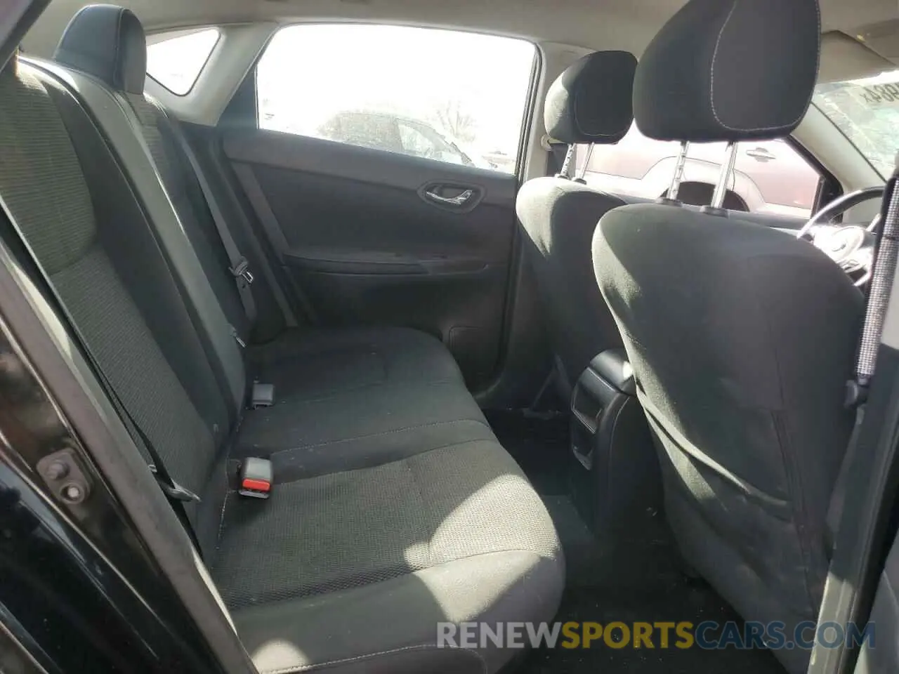 10 fotografías del automóvil dañado 3N1AB7AP0KY206241 NISSAN SENTRA 2019