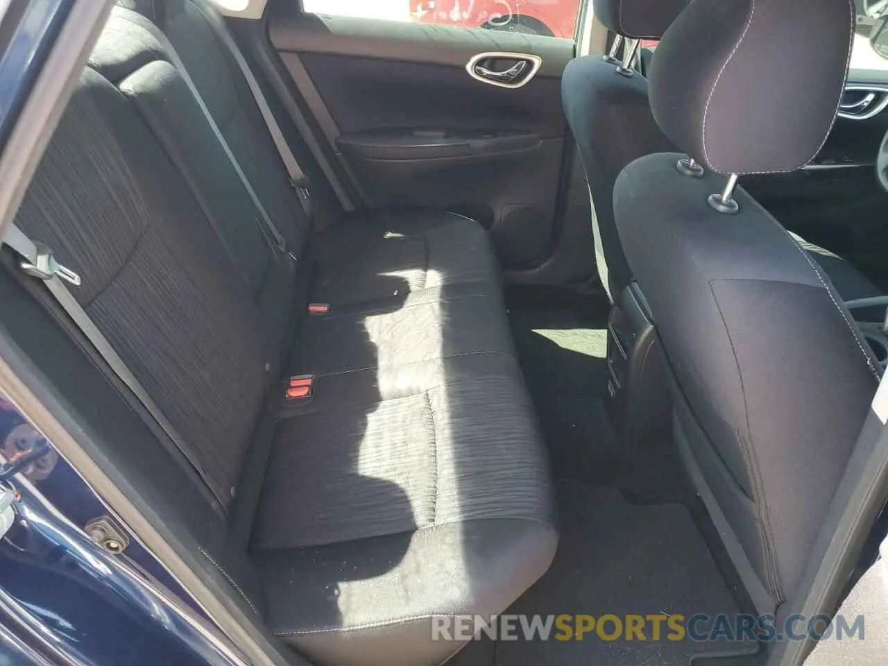 10 fotografías del automóvil dañado 3N1AB7AP0KY211018 NISSAN SENTRA 2019