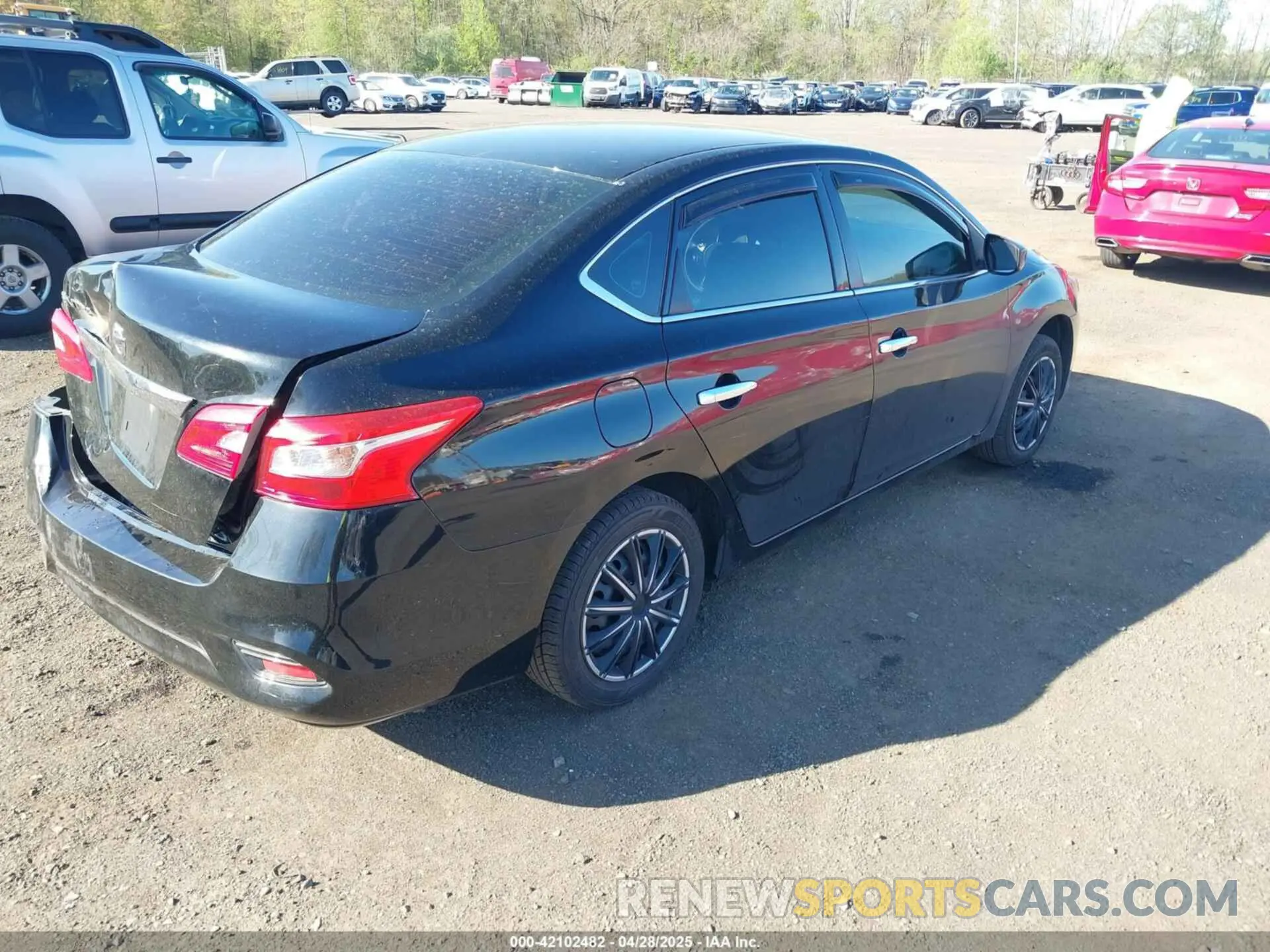 4 fotografías del automóvil dañado 3N1AB7AP0KY248392 NISSAN SENTRA 2019