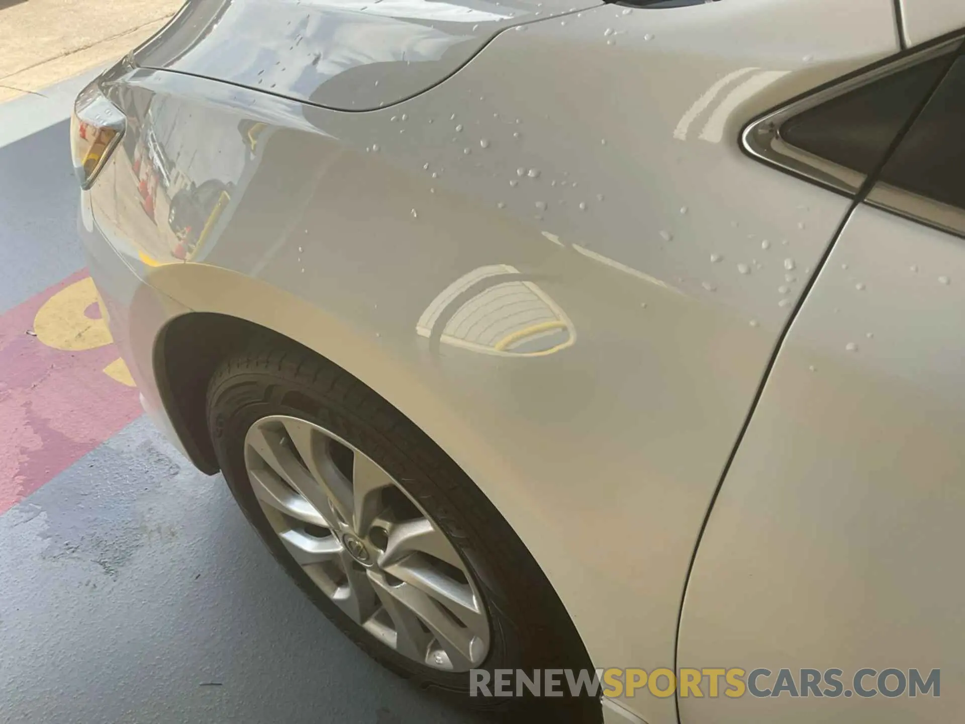 2 fotografías del automóvil dañado 3N1AB7AP0KY252572 NISSAN SENTRA 2019