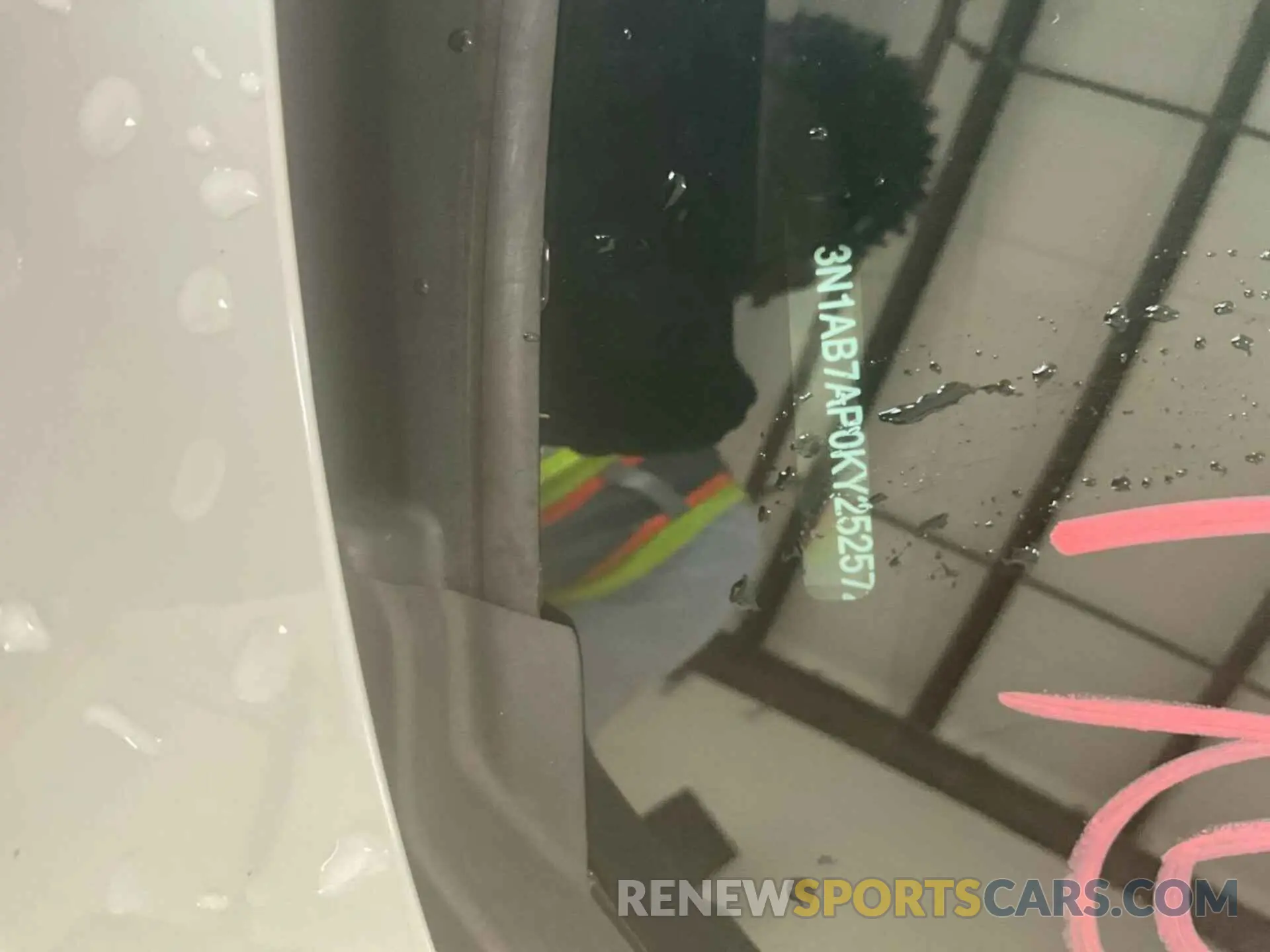 35 fotografías del automóvil dañado 3N1AB7AP0KY252572 NISSAN SENTRA 2019