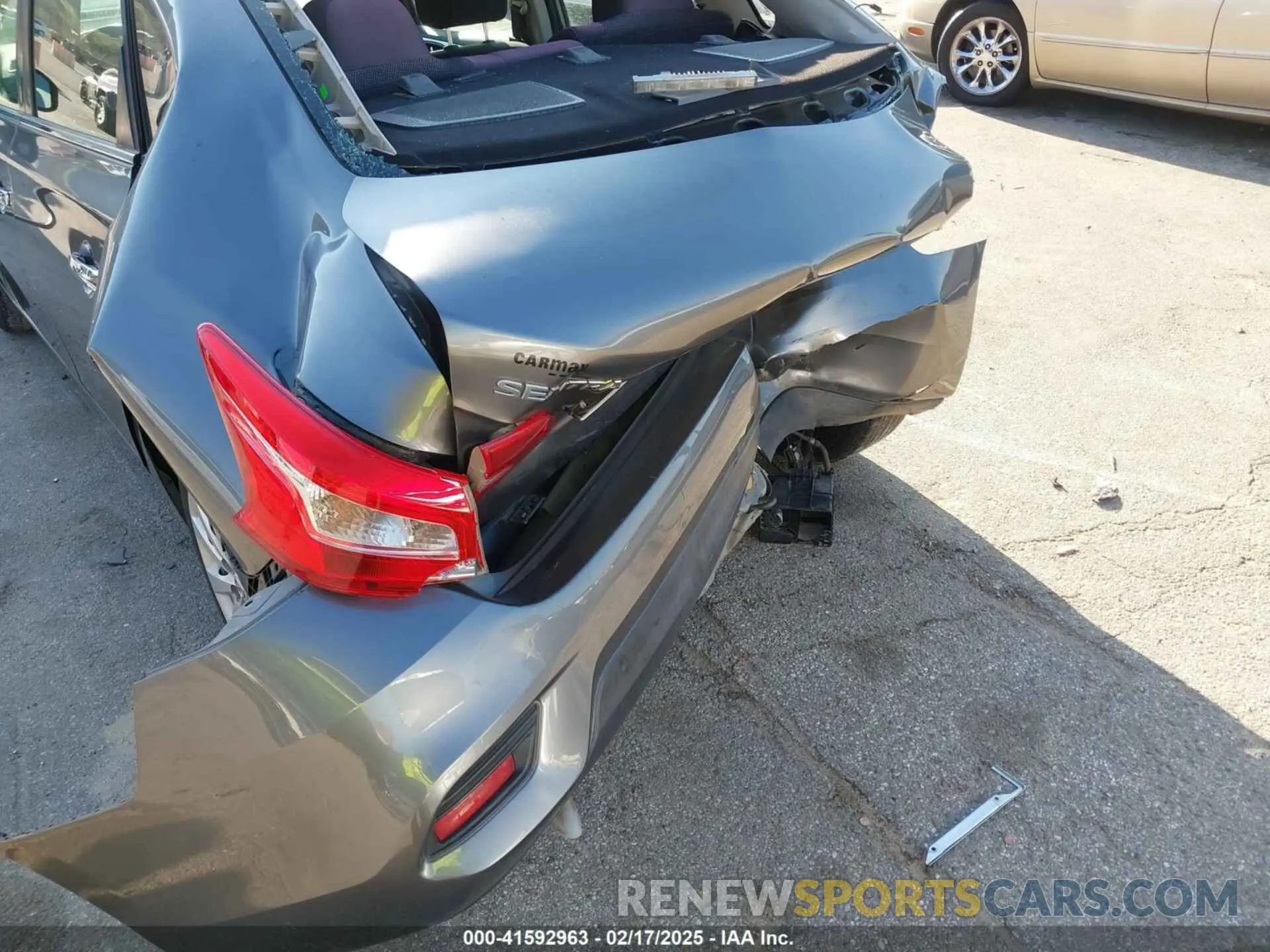 17 fotografías del automóvil dañado 3N1AB7AP0KY268576 NISSAN SENTRA 2019