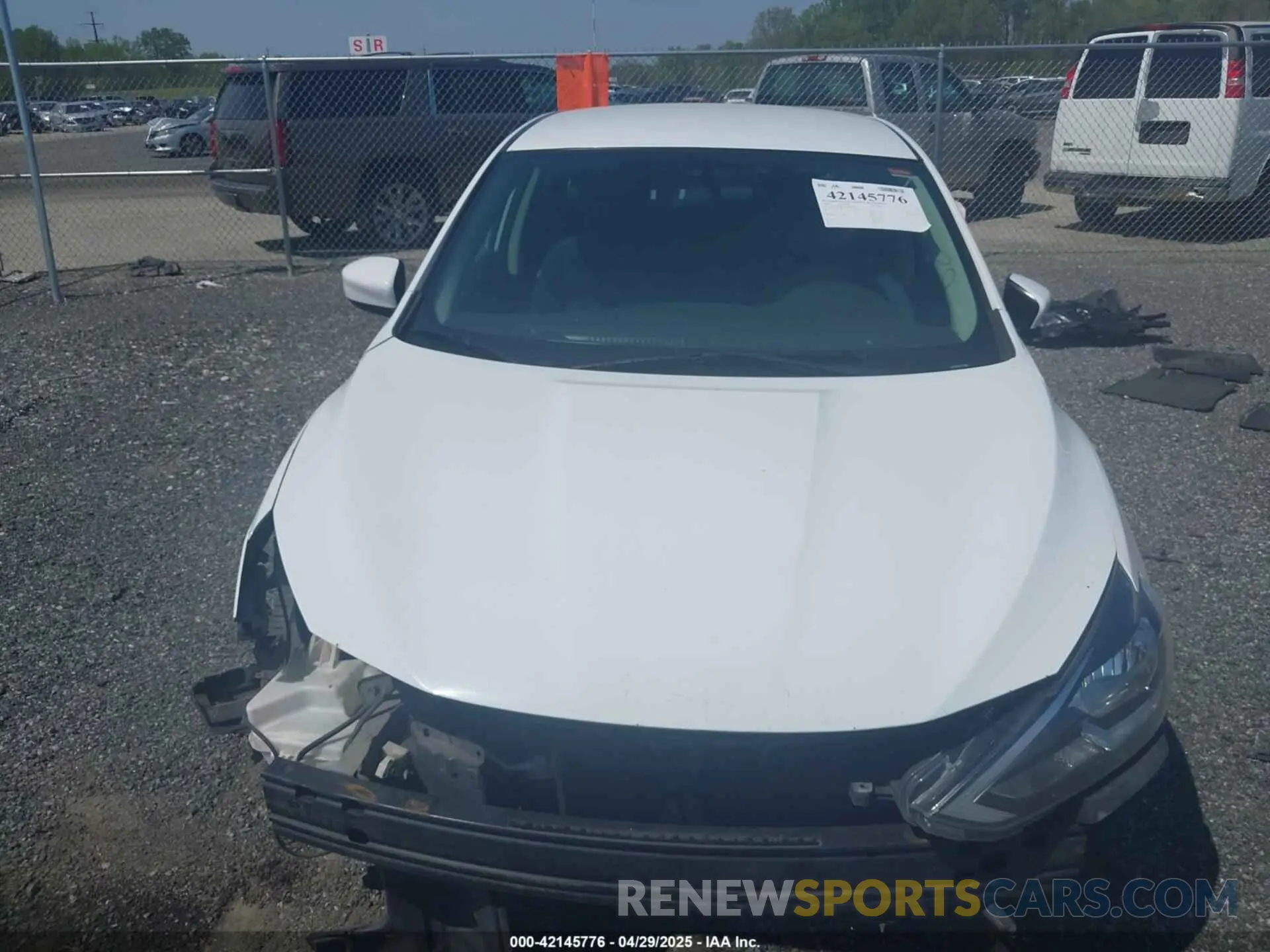 13 fotografías del automóvil dañado 3N1AB7AP0KY275656 NISSAN SENTRA 2019