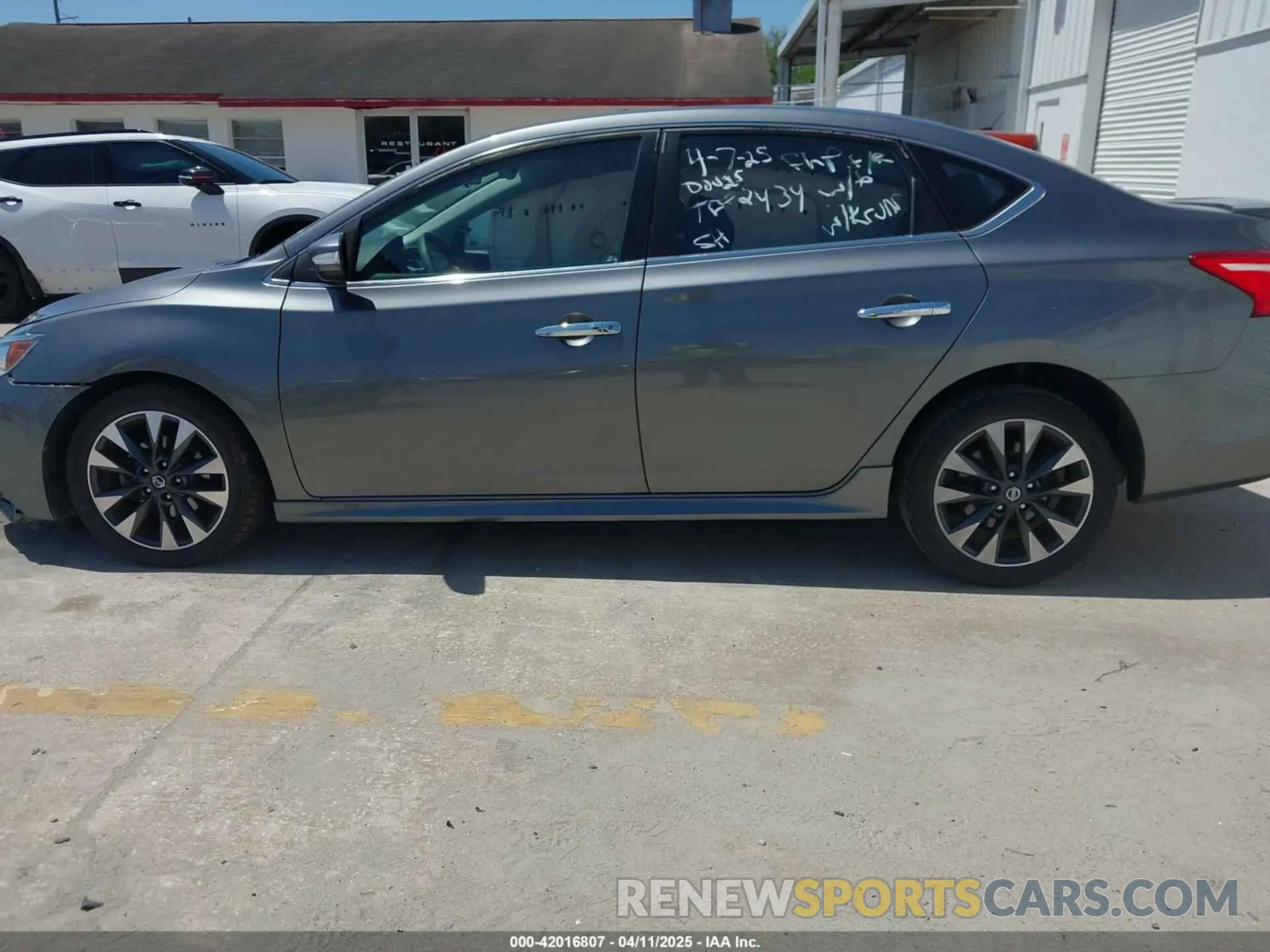 14 fotografías del automóvil dañado 3N1AB7AP0KY298760 NISSAN SENTRA 2019
