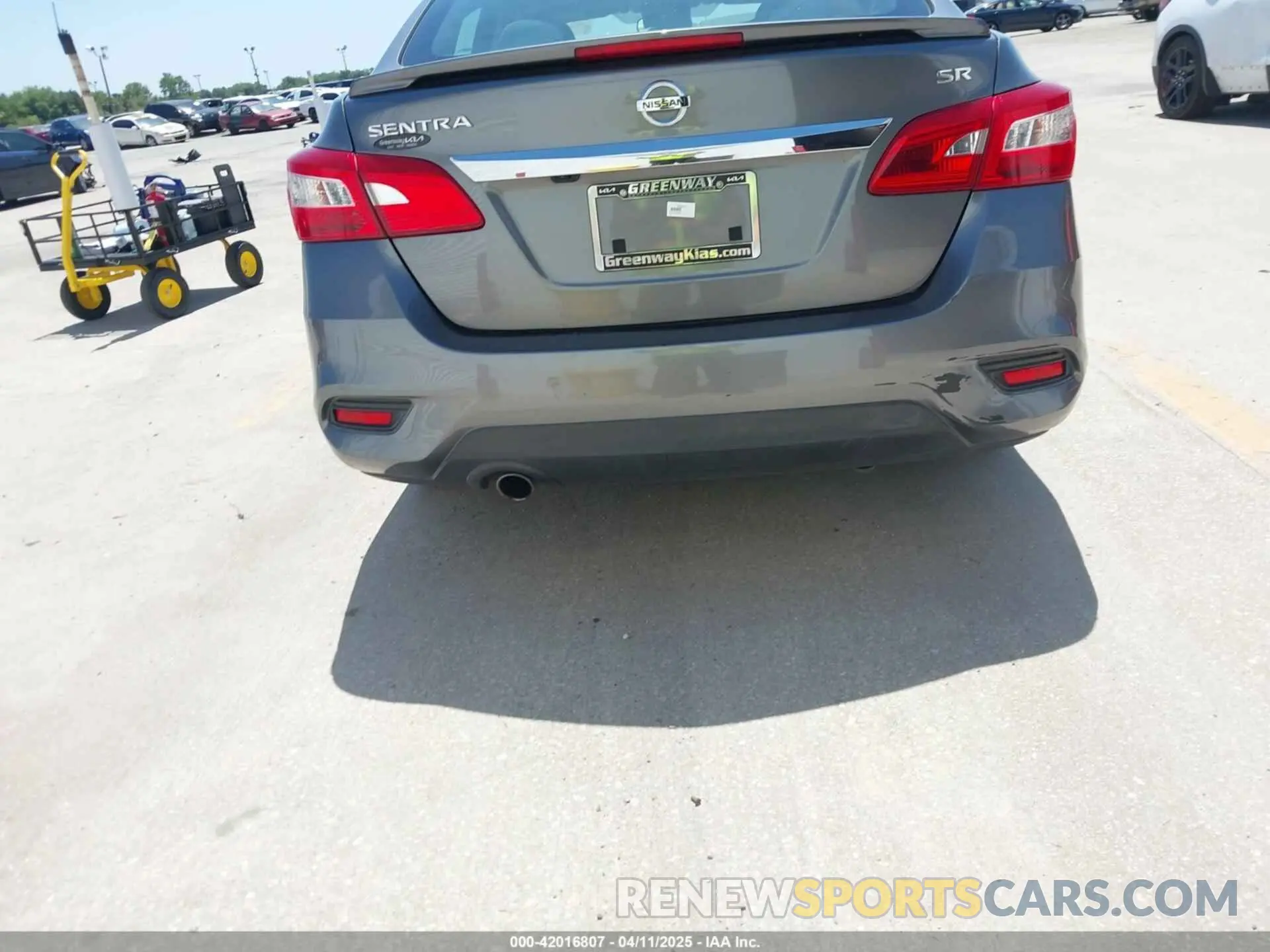 16 fotografías del automóvil dañado 3N1AB7AP0KY298760 NISSAN SENTRA 2019